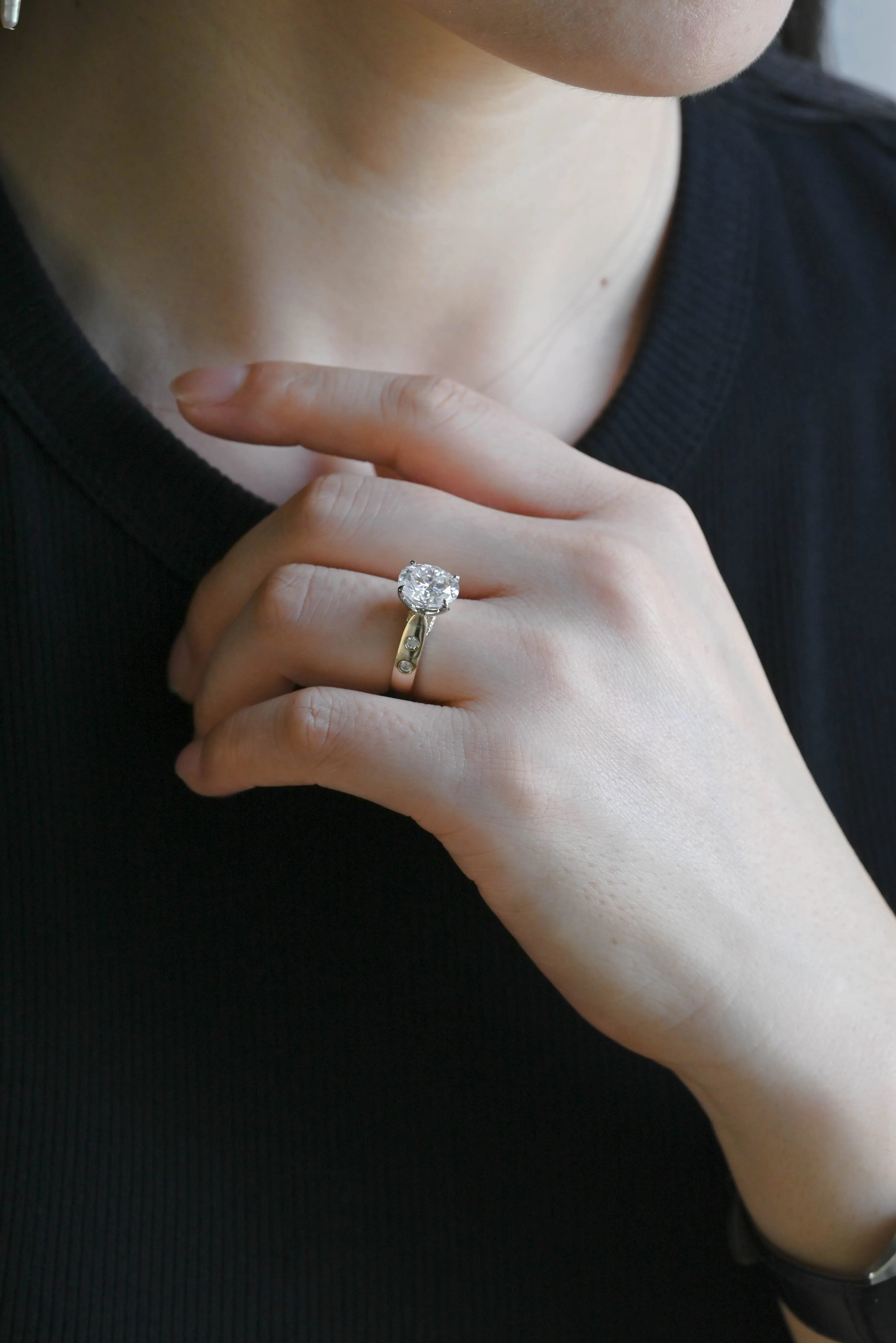 Solid Gold D/VS1 Two Tone Tulip Setting Oval Cut Lab Grown Diamond Engagement Ring sold by Causyou product image thumbnail 3