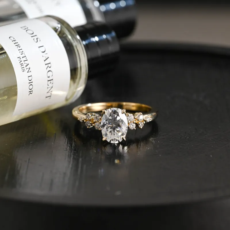 Solid Gold D/VS1 Oval Cut Lab Grown Diamond Engagement Ring sold by Causyou