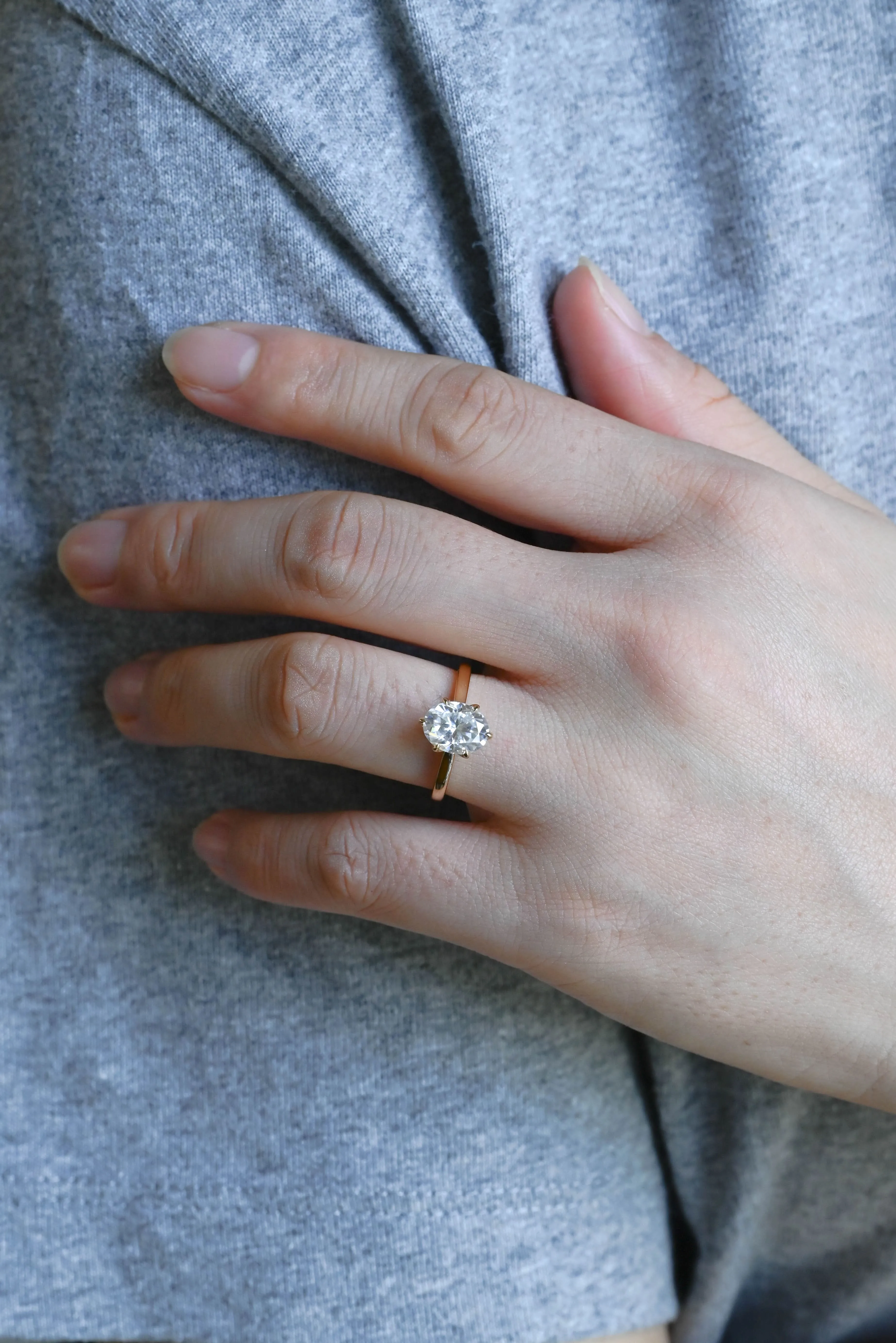 Solid Gold D/VS1 Cathedral Tulip Setting Oval Cut Lab Grown Diamond Engagement Ring sold by Causyou product image thumbnail 3