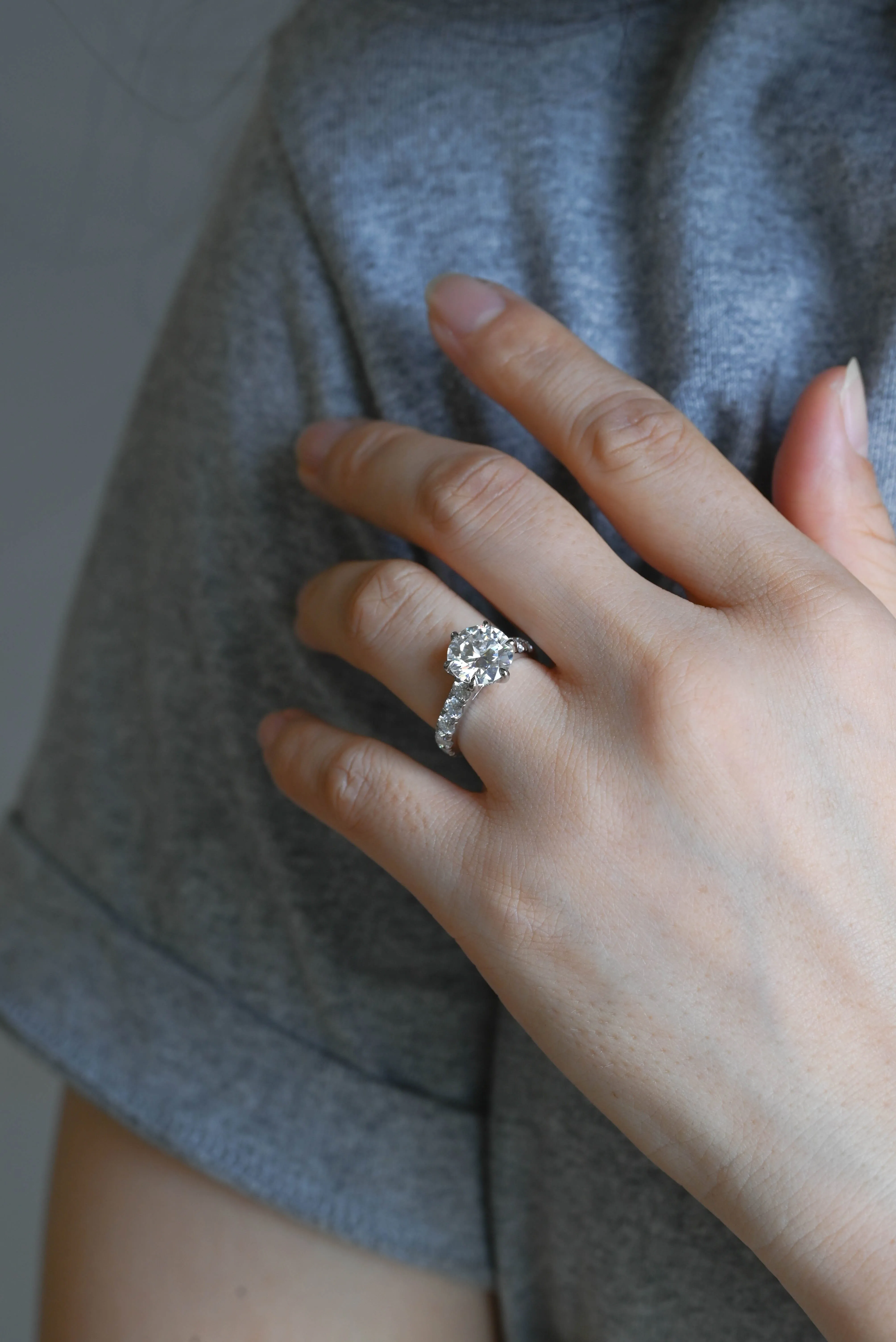 Solid Gold D/VS1 Half Eternity Round Cut Lab Grown Diamond Engagement Ring sold by Causyou product image thumbnail 4