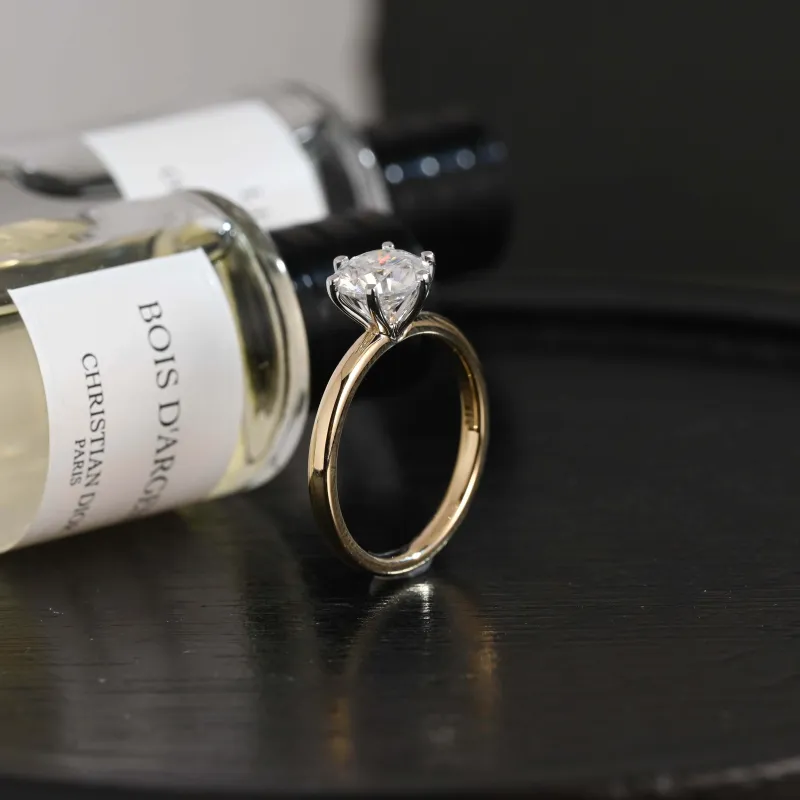 Solid Gold D/VS1 Solitaire Round Cut  Lab Grown Diamond Engagement Ring sold by Causyou