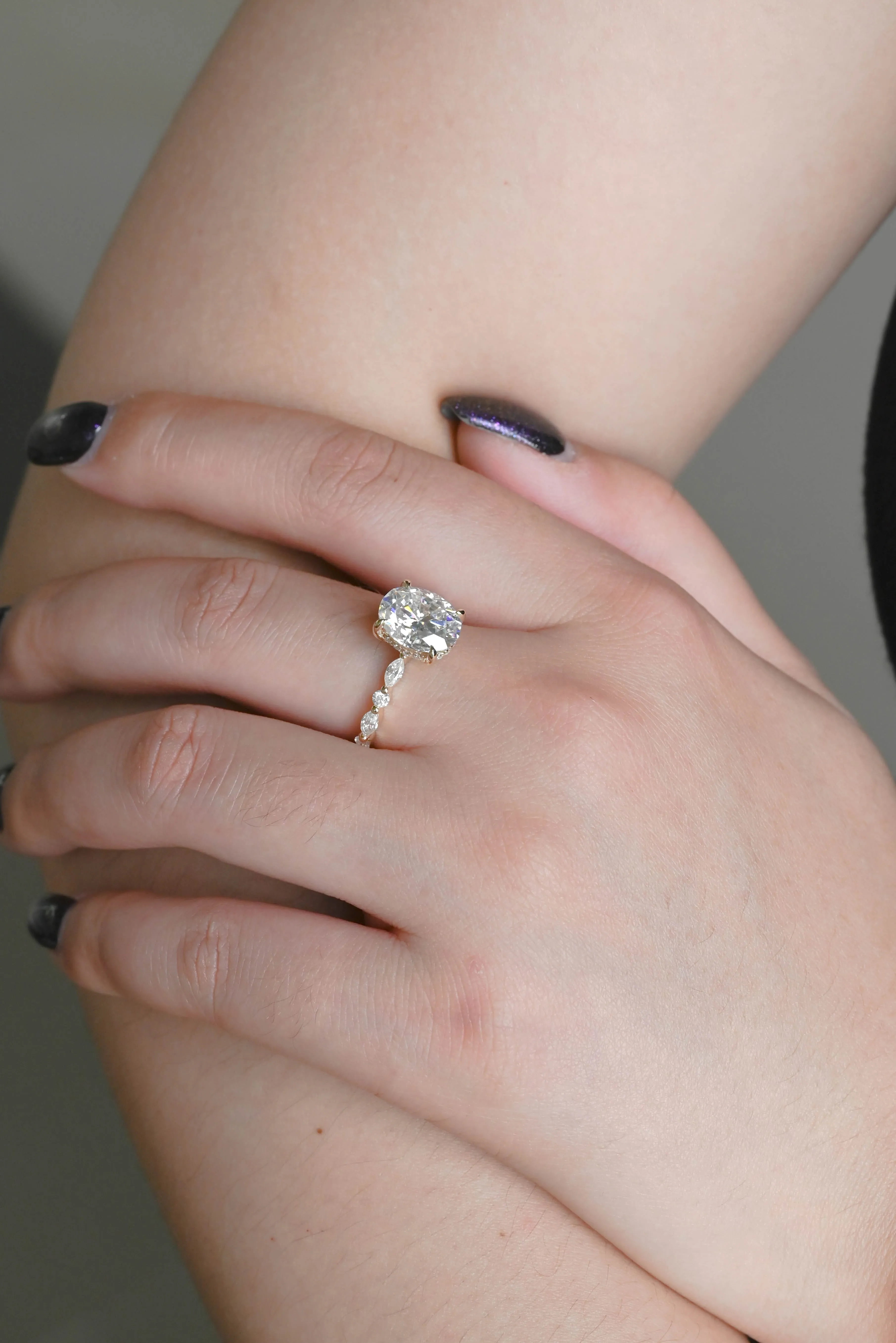 Solid Gold D/VS1 Hidden Halo Oval Lab Grown Diamond Engagement Ring sold by Causyou product image thumbnail 2