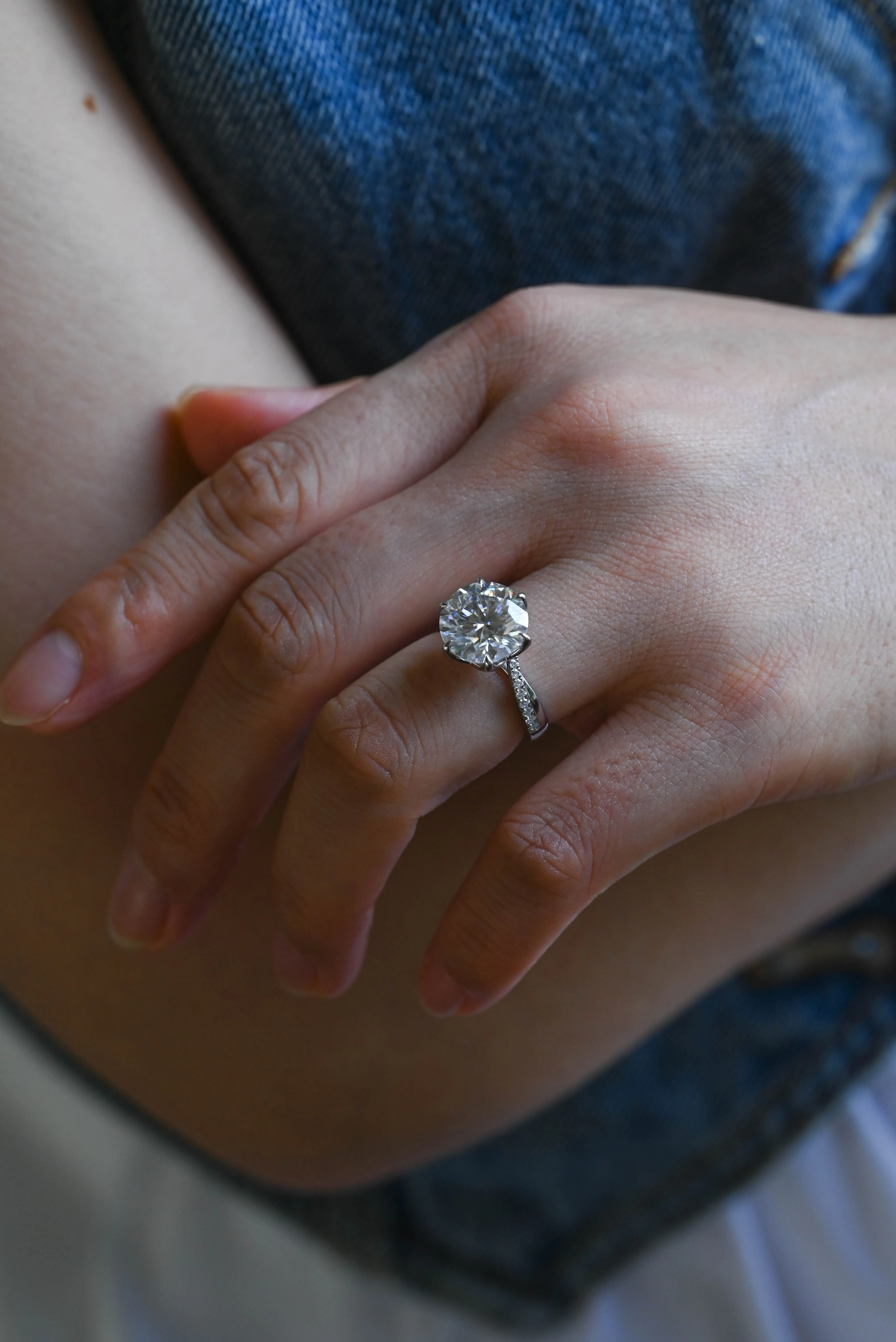 Solid Gold D/VS1 Tulip Setting Half Pave Twisted Band Round Cut Lab Grown Engagement Diamond Ring sold by Causyou product image thumbnail 2