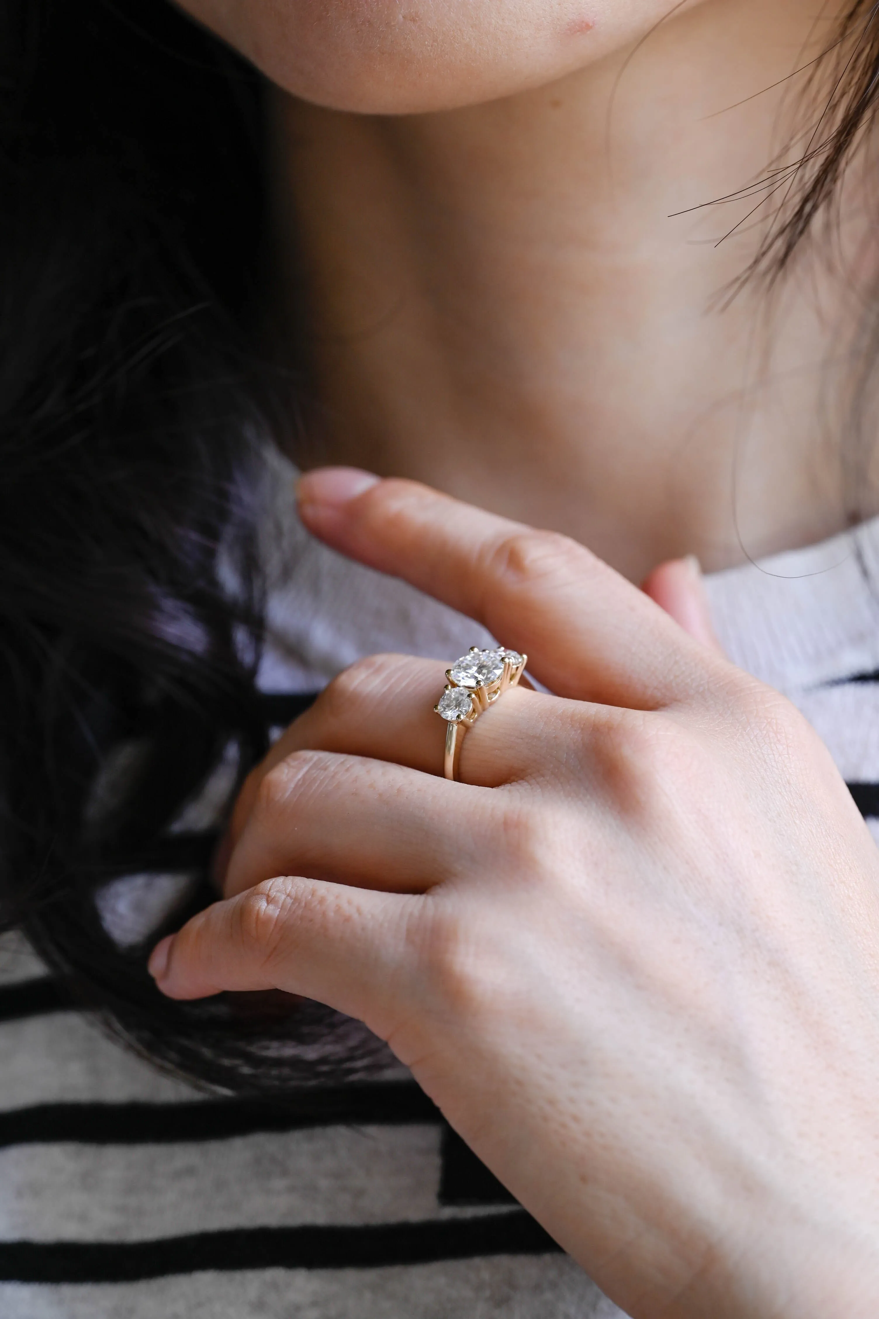 Solid Gold D/VS1 Cathedral Setting Three Stone Round Cut Lab Grown Diamond Engagement Ring sold by Causyou product image thumbnail 3