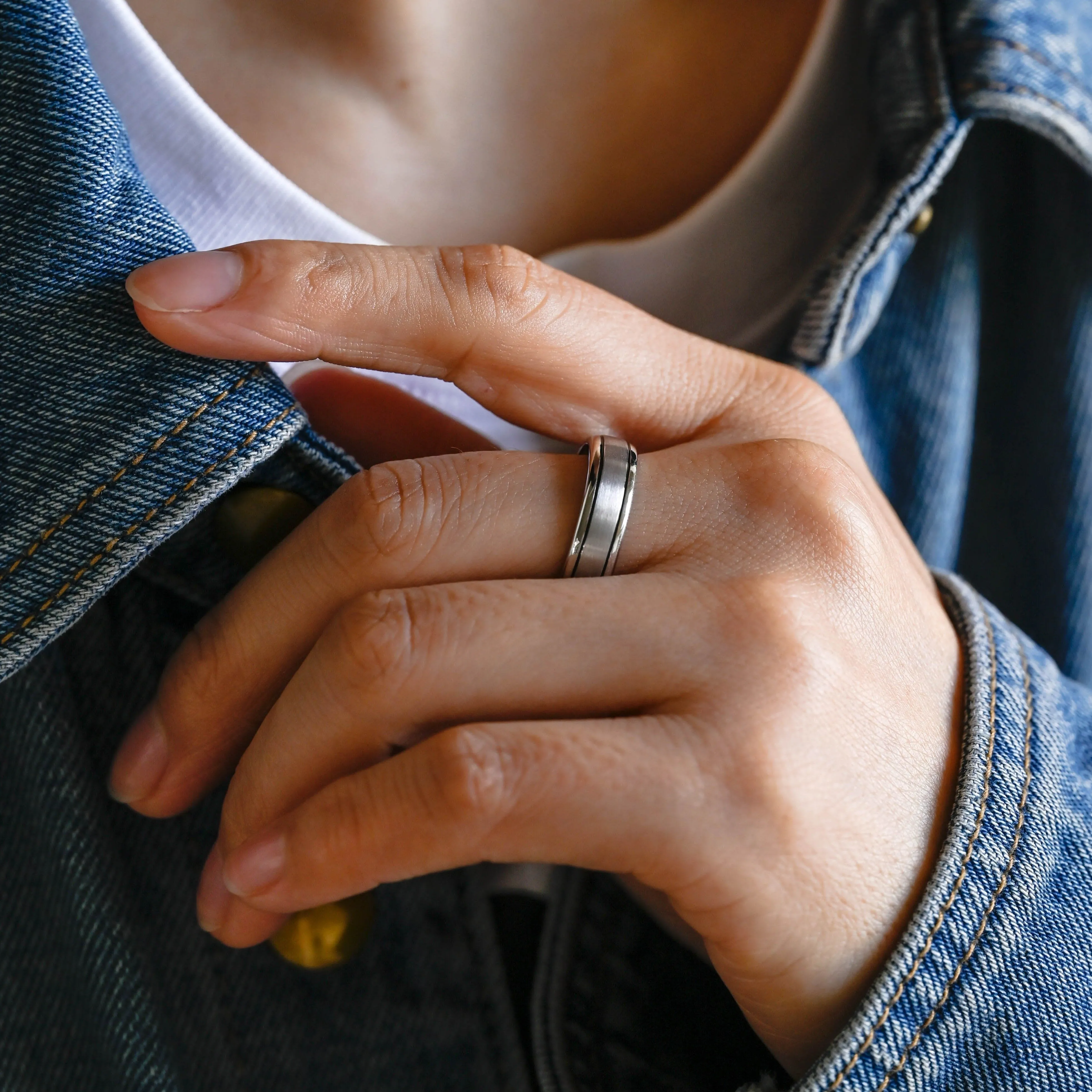 Solid Gold 6mm Width Satin-Finish Wedding Band for Men sold by Causyou product image thumbnail 4