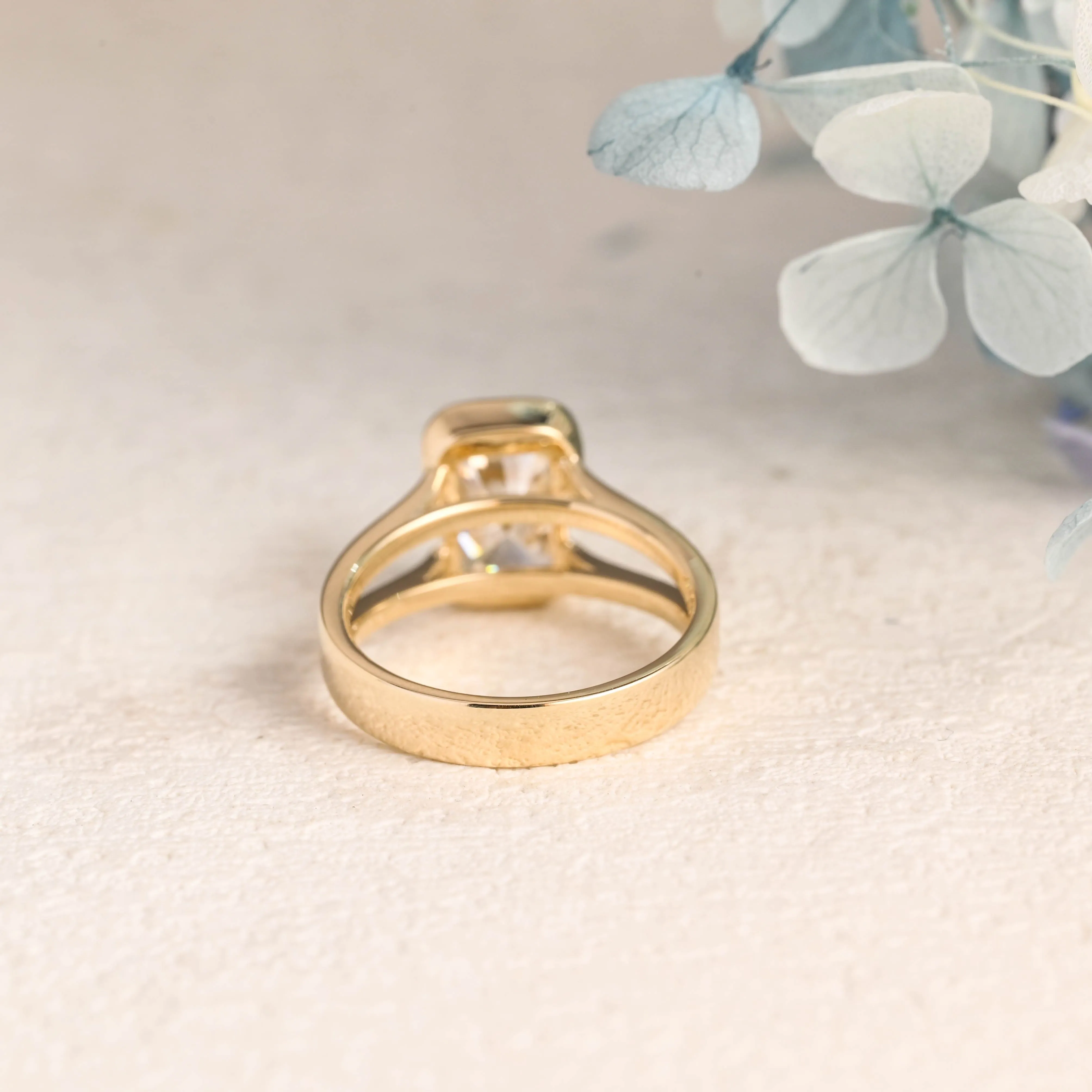 Solid Gold Solitaire Radiant Cut Moissanite Engagement Ring sold by Causyou product image thumbnail 5