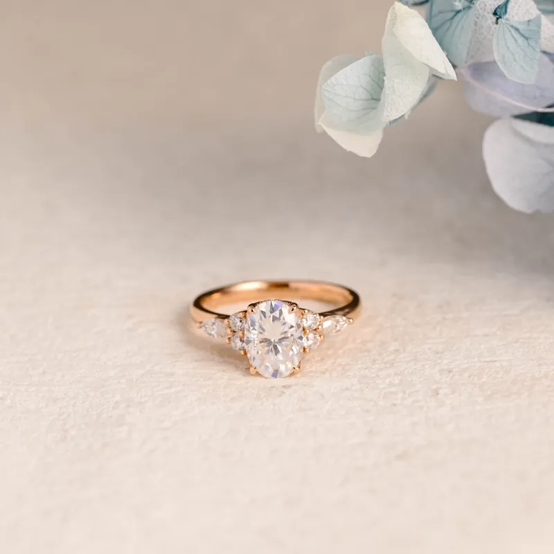 Solid Gold Oval Cut Moissanite Engagement Ring made by Causyou