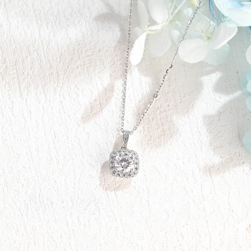 Solid Gold Halo Round Cut Moissanite Pendant made by Causyou