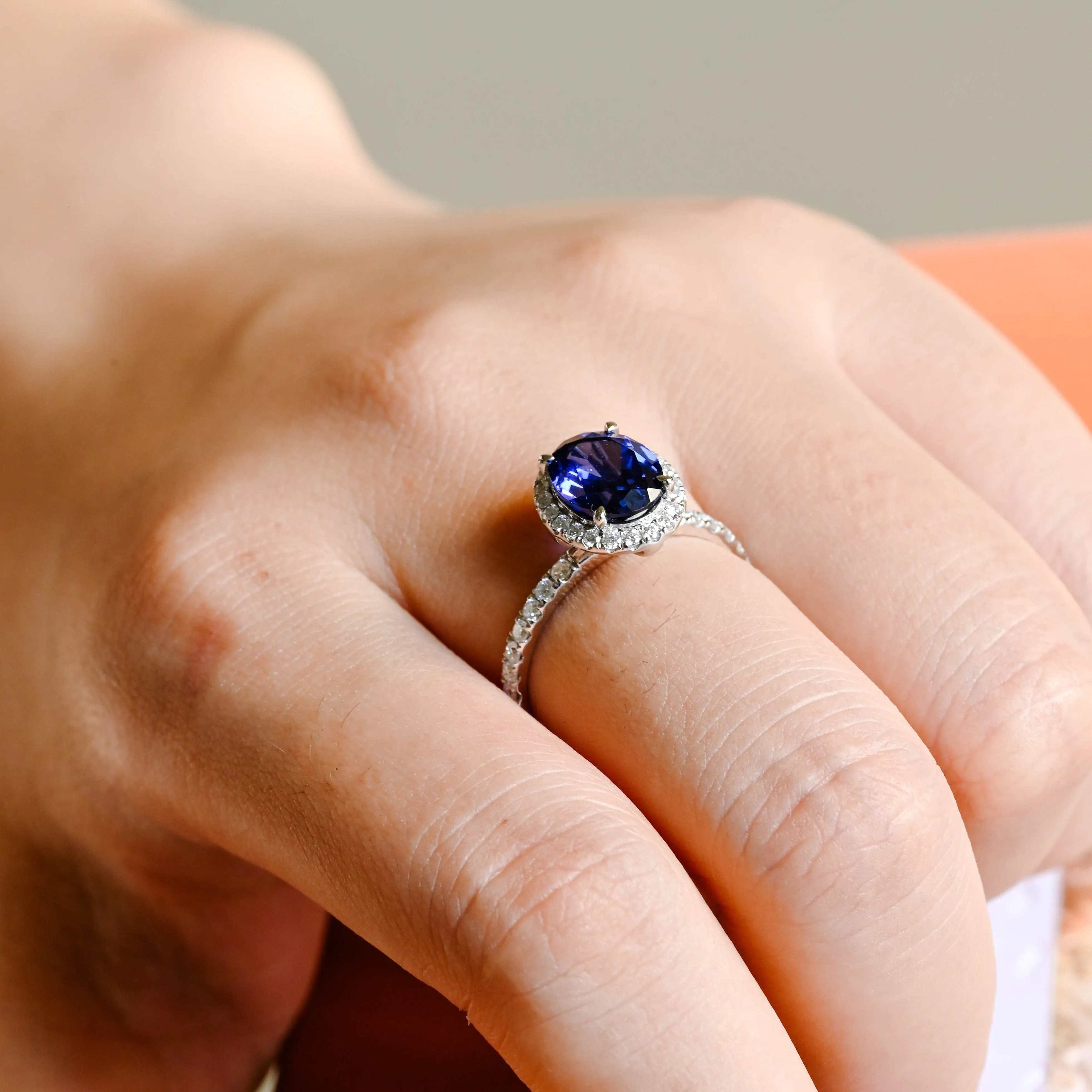 Solid Gold Halo Oval Cut Lab Grown Sapphire Engagement Ring sold by Causyou product image thumbnail 3