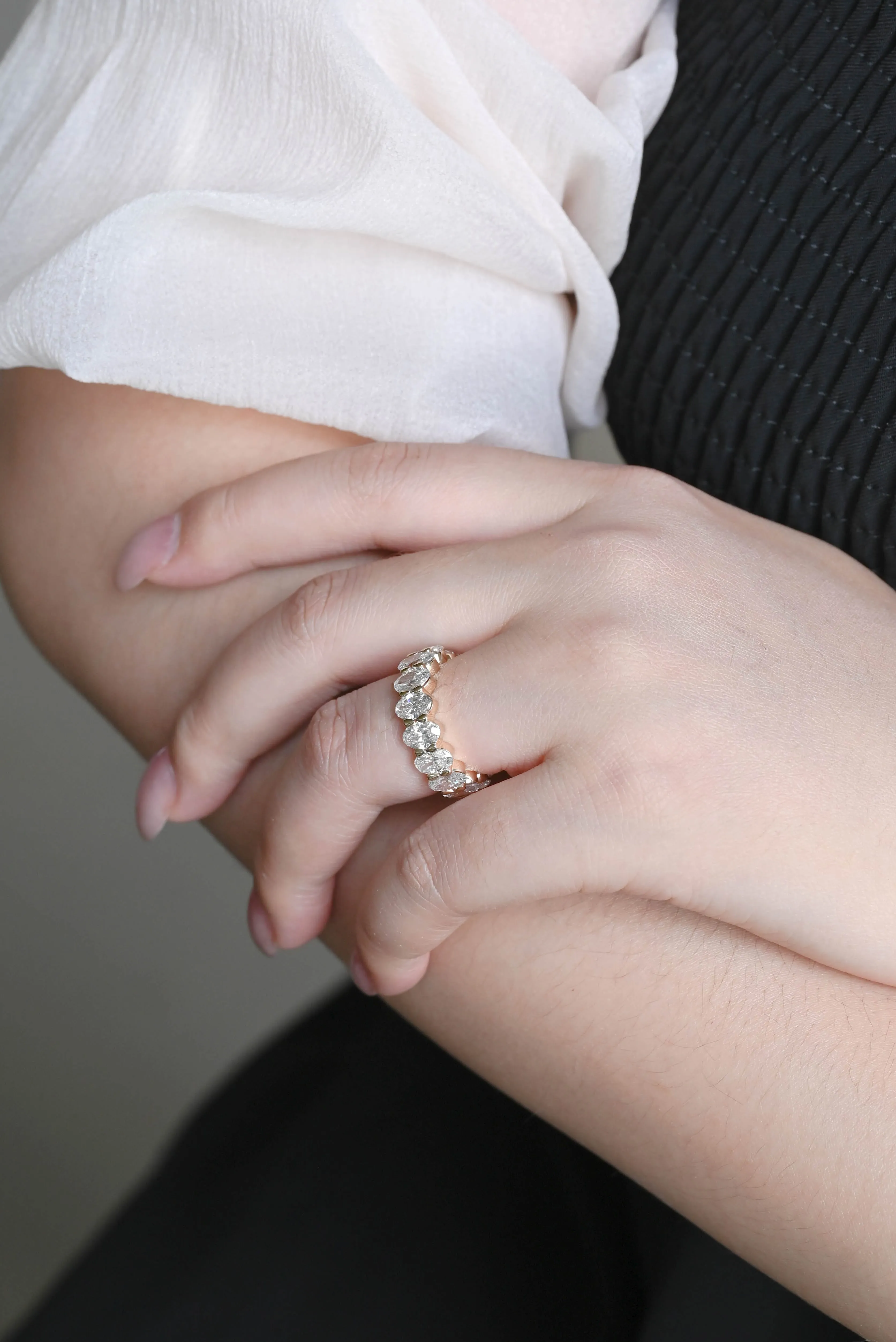 Solid Gold 4*6mm Oval Lab Diamond Wedding Band for Woman sold by Causyou product image thumbnail 4