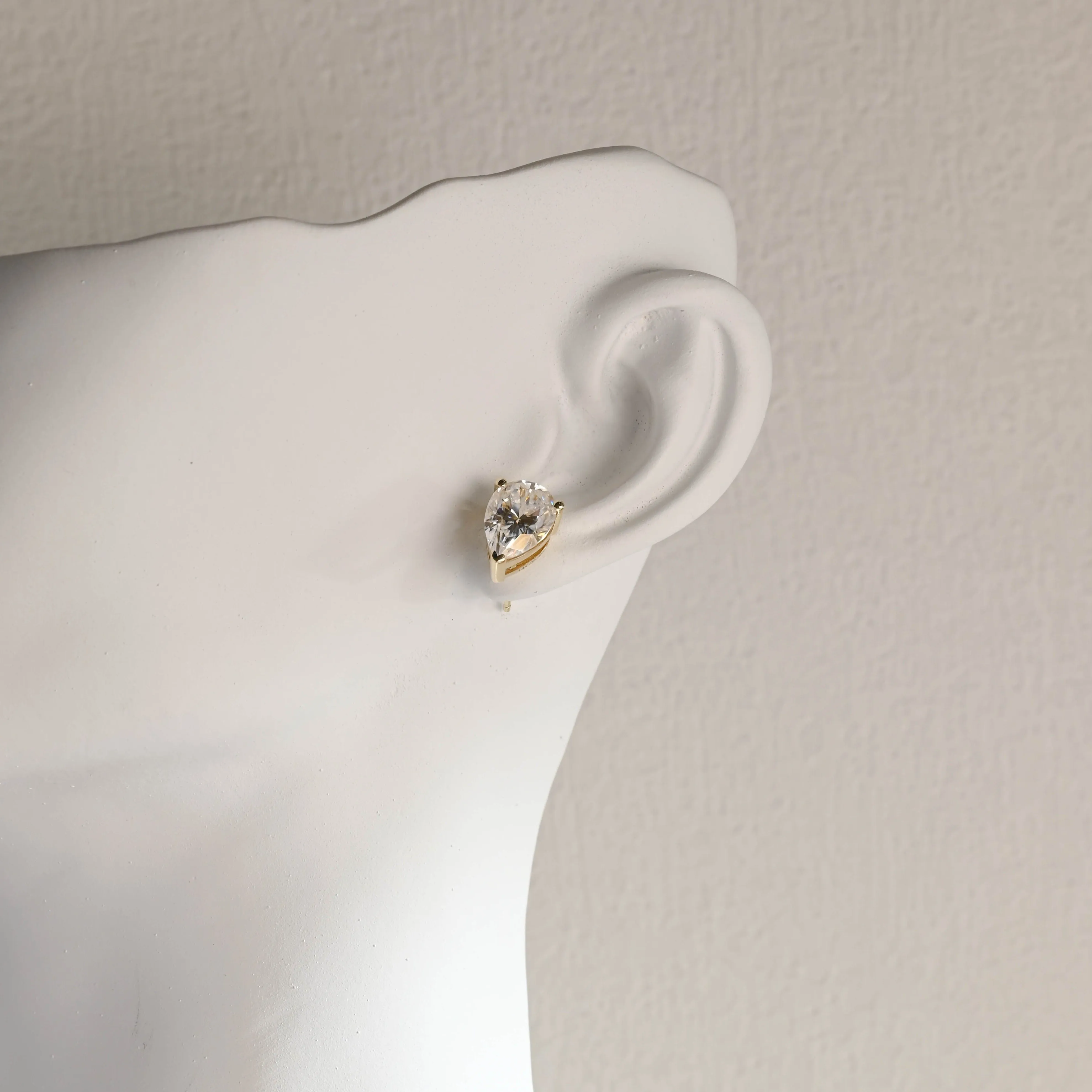 Solid Gold Solitaire Teardrop Pear Cut Moissanite Earrings Studs sold by Causyou product image thumbnail 4