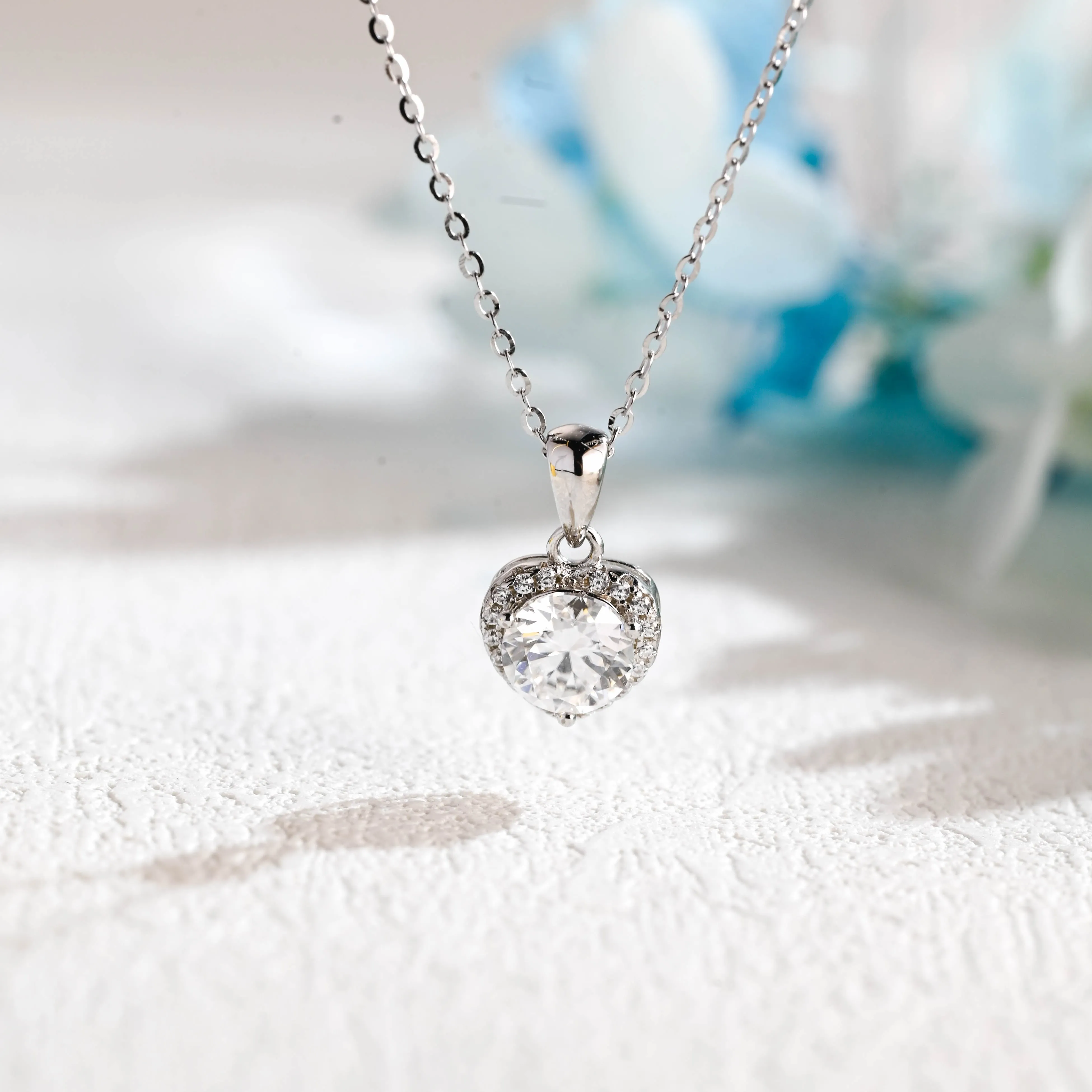Solid Gold Heart Shaped Round Cut Moissanite Necklace sold by Causyou product image thumbnail 5