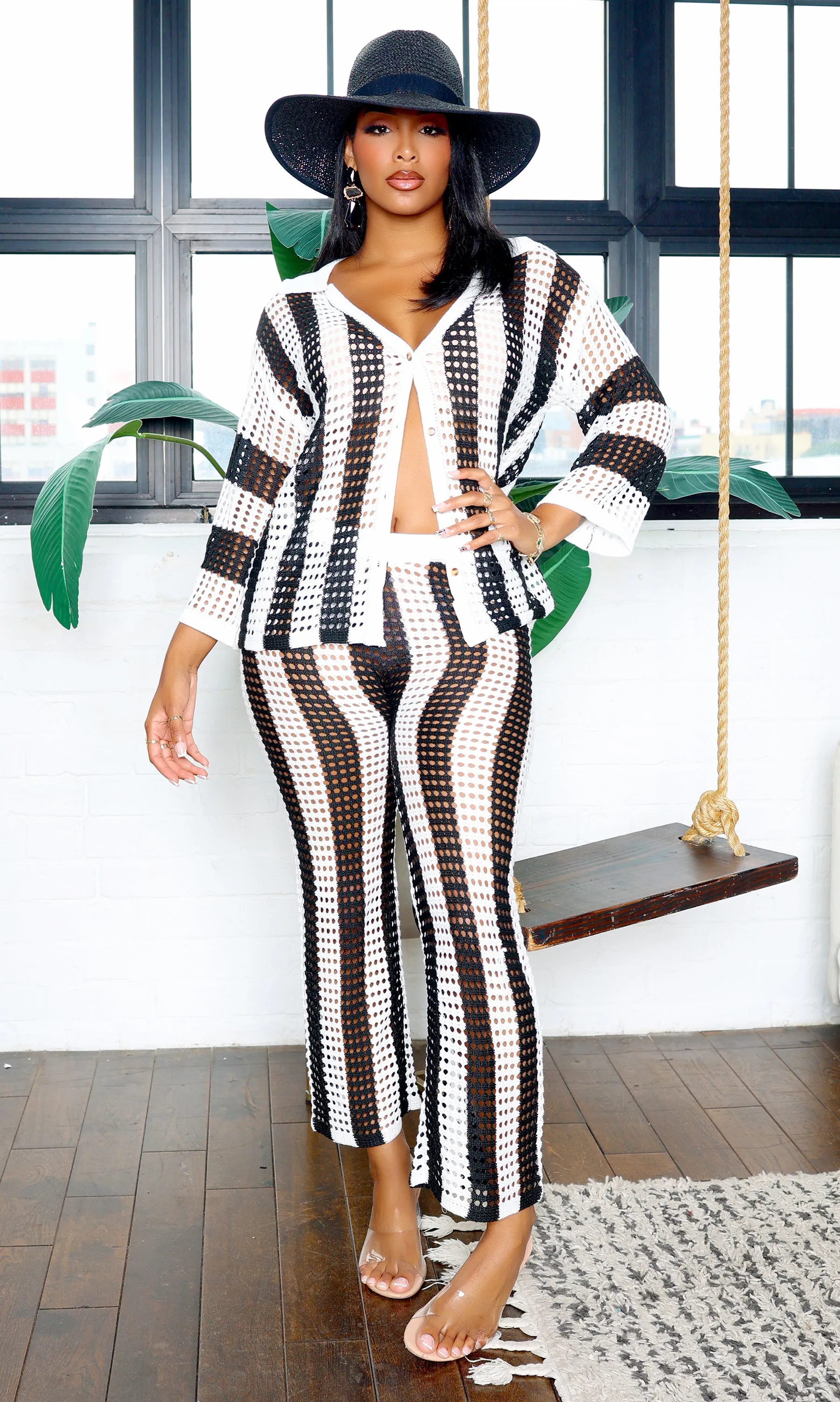 Genevieve | Cable-Knit Colorblock Set - Black/White G1 sold by Cutely Covered product image thumbnail 3