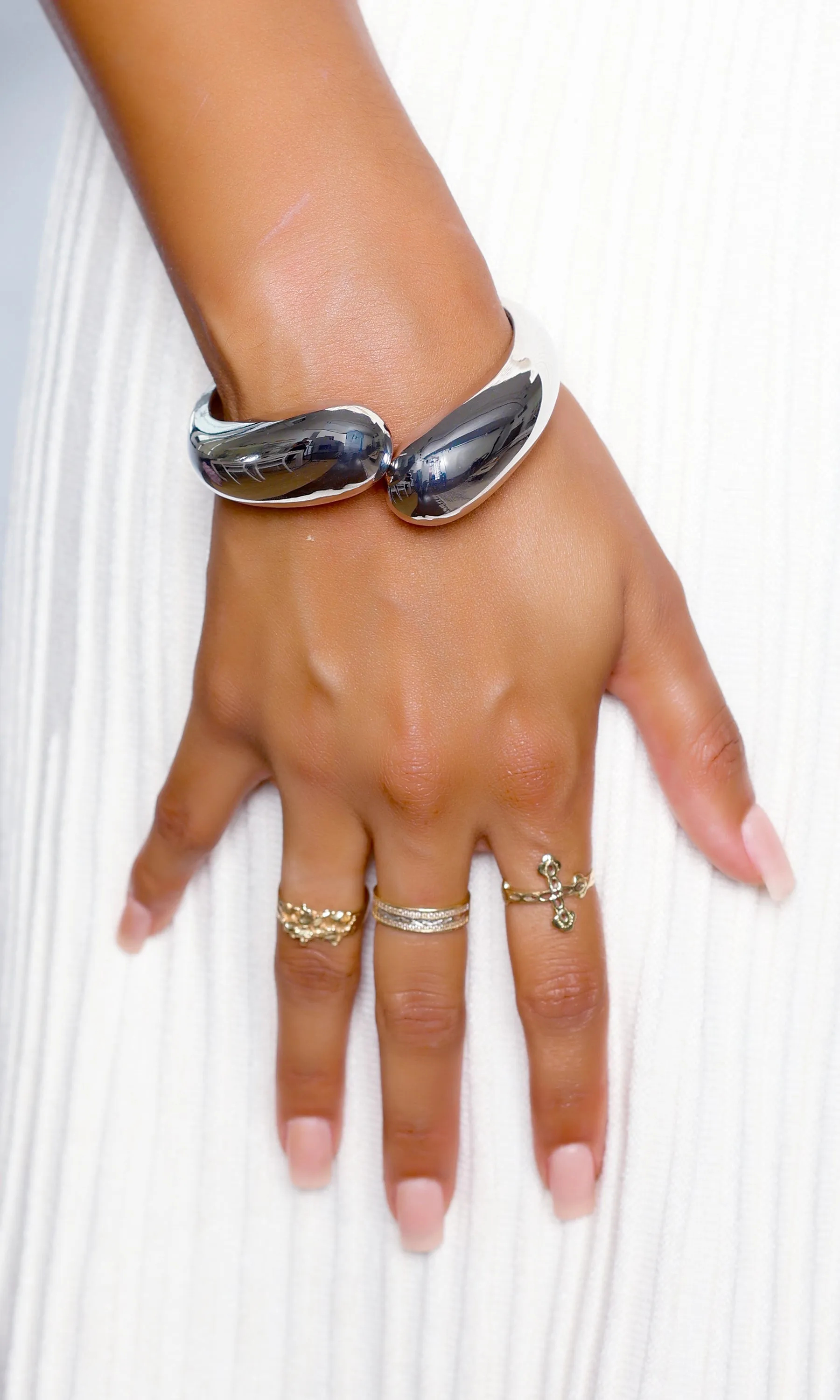 Moonlight Gleam Bracelet - Silver sold by Cutely Covered