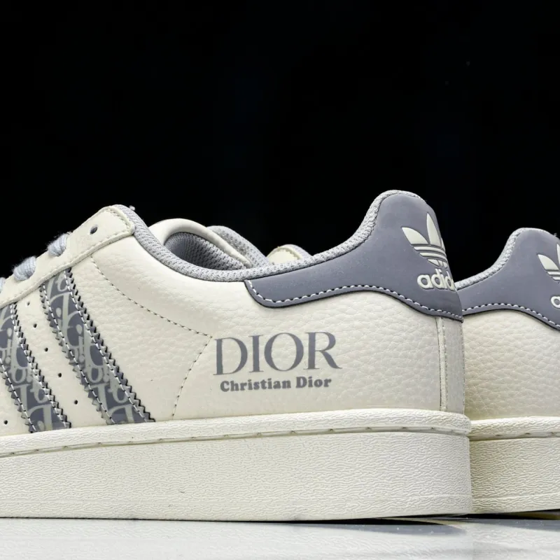 DIOR GHOST ADIDAS SUPERSTAR | Parallel