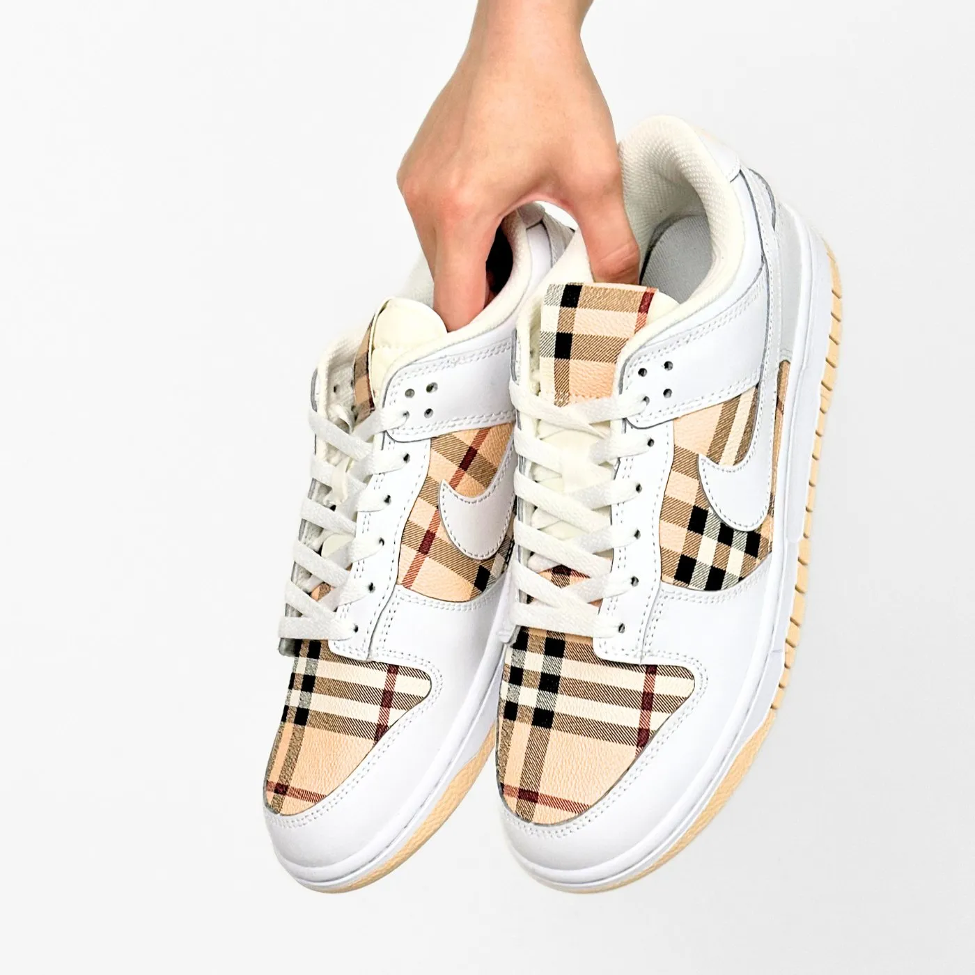 Premium Burberry Dunks Low sold by Drippy Custom Many product image thumbnail 5