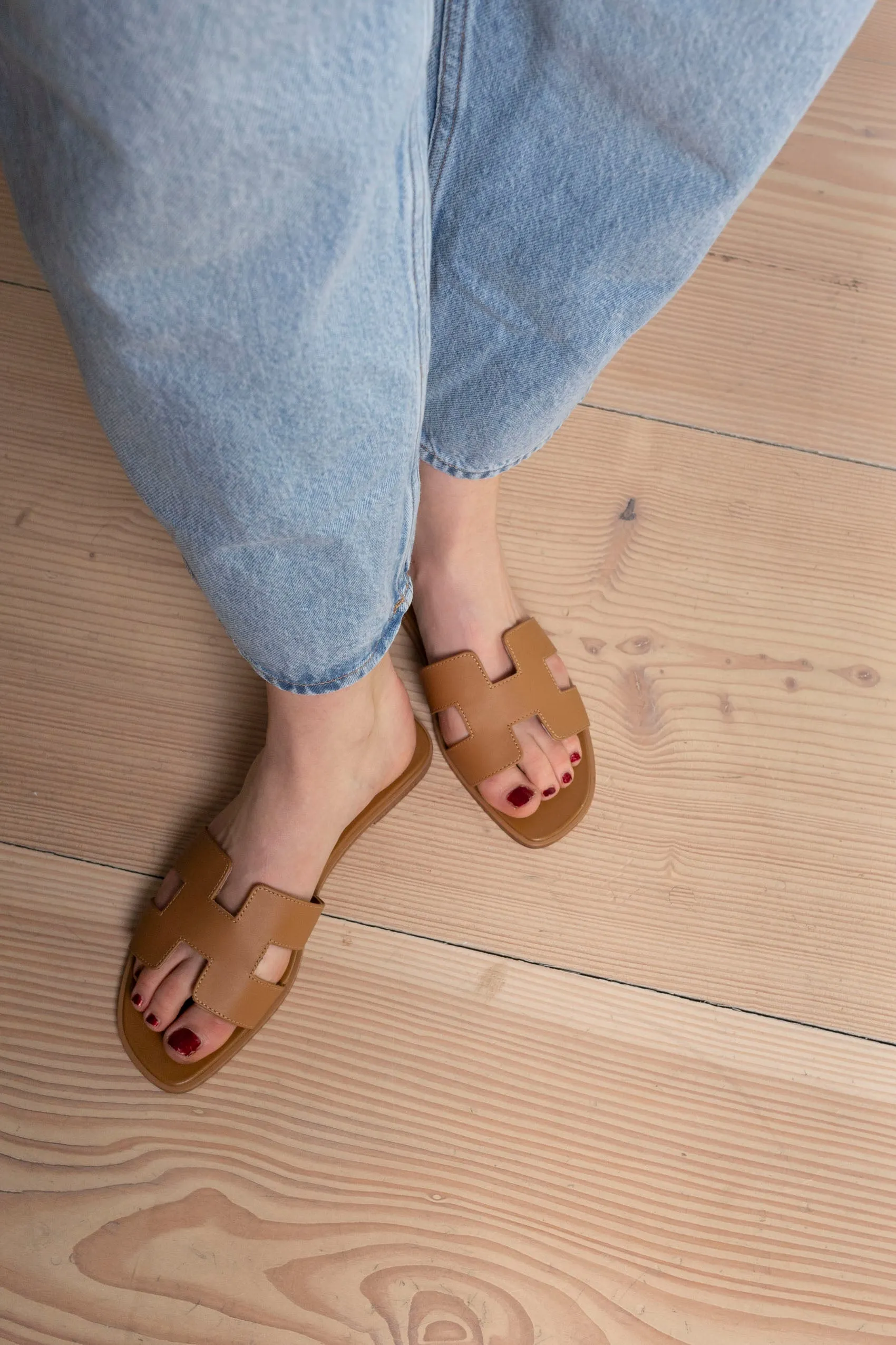 Lea Leather Sandals sold by DUCIE product image thumbnail 2