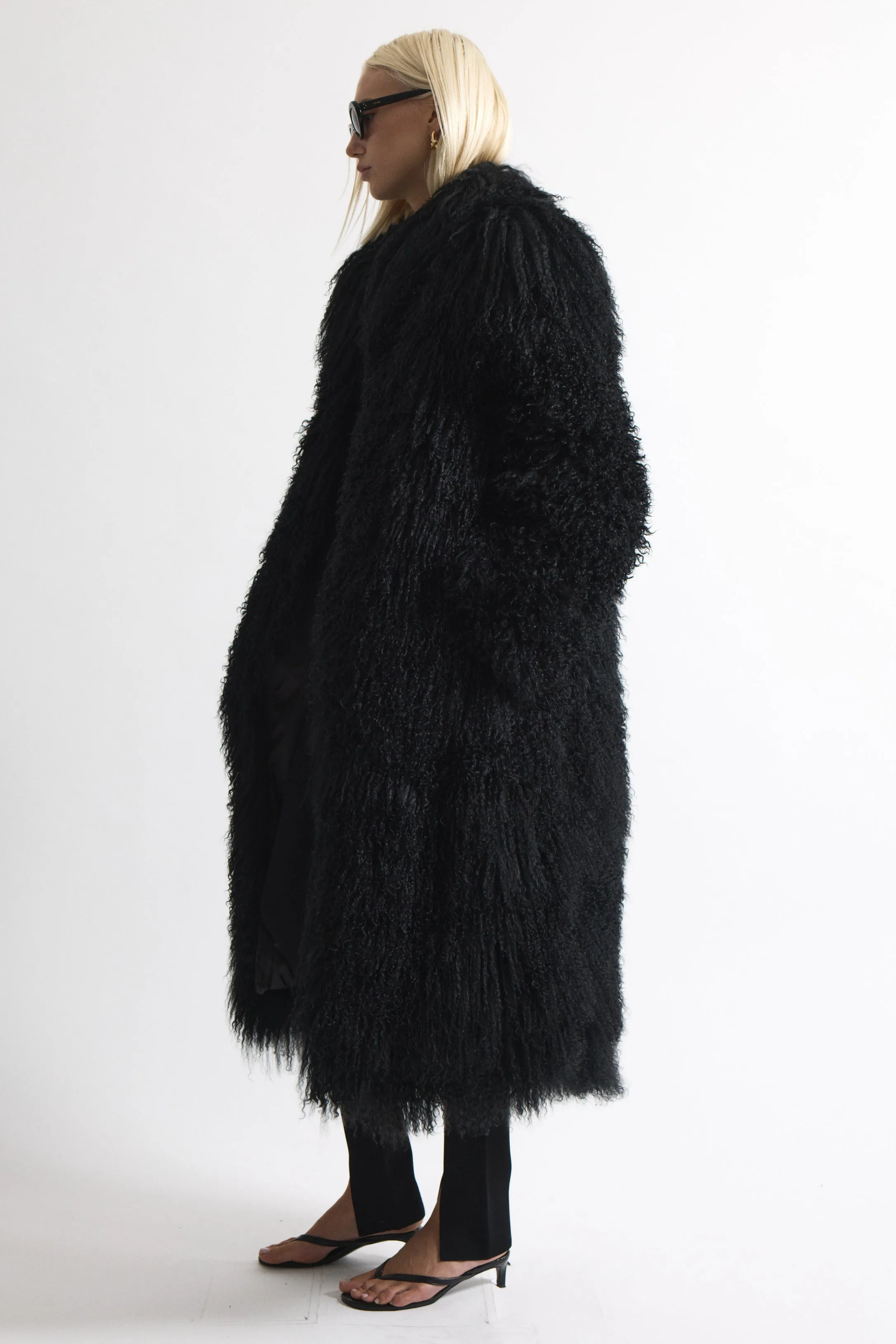 Faye Shearling Coat sold by DUCIE product image thumbnail 4