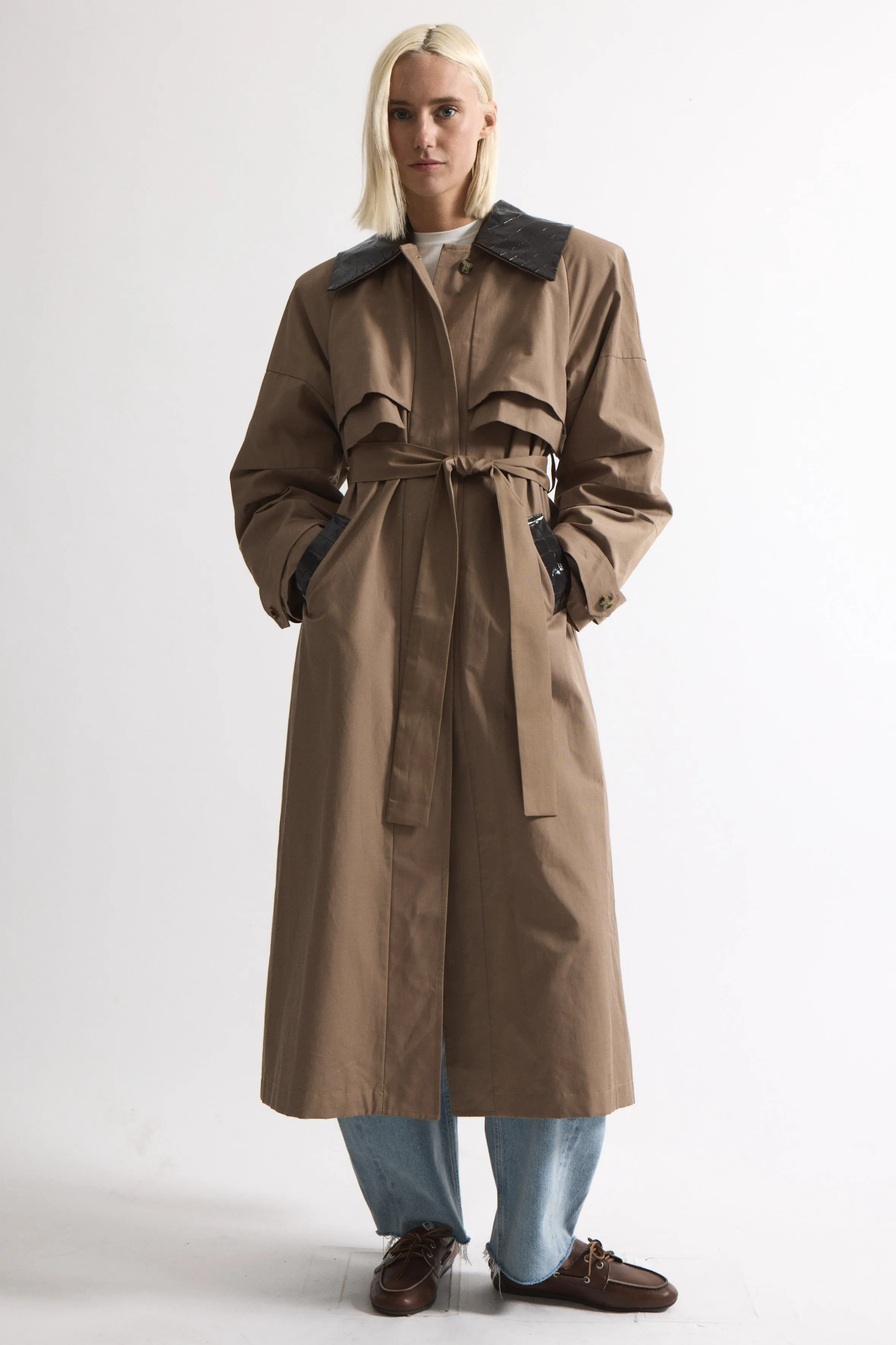 Juliet Canvas Trench sold by DUCIE product image thumbnail 2