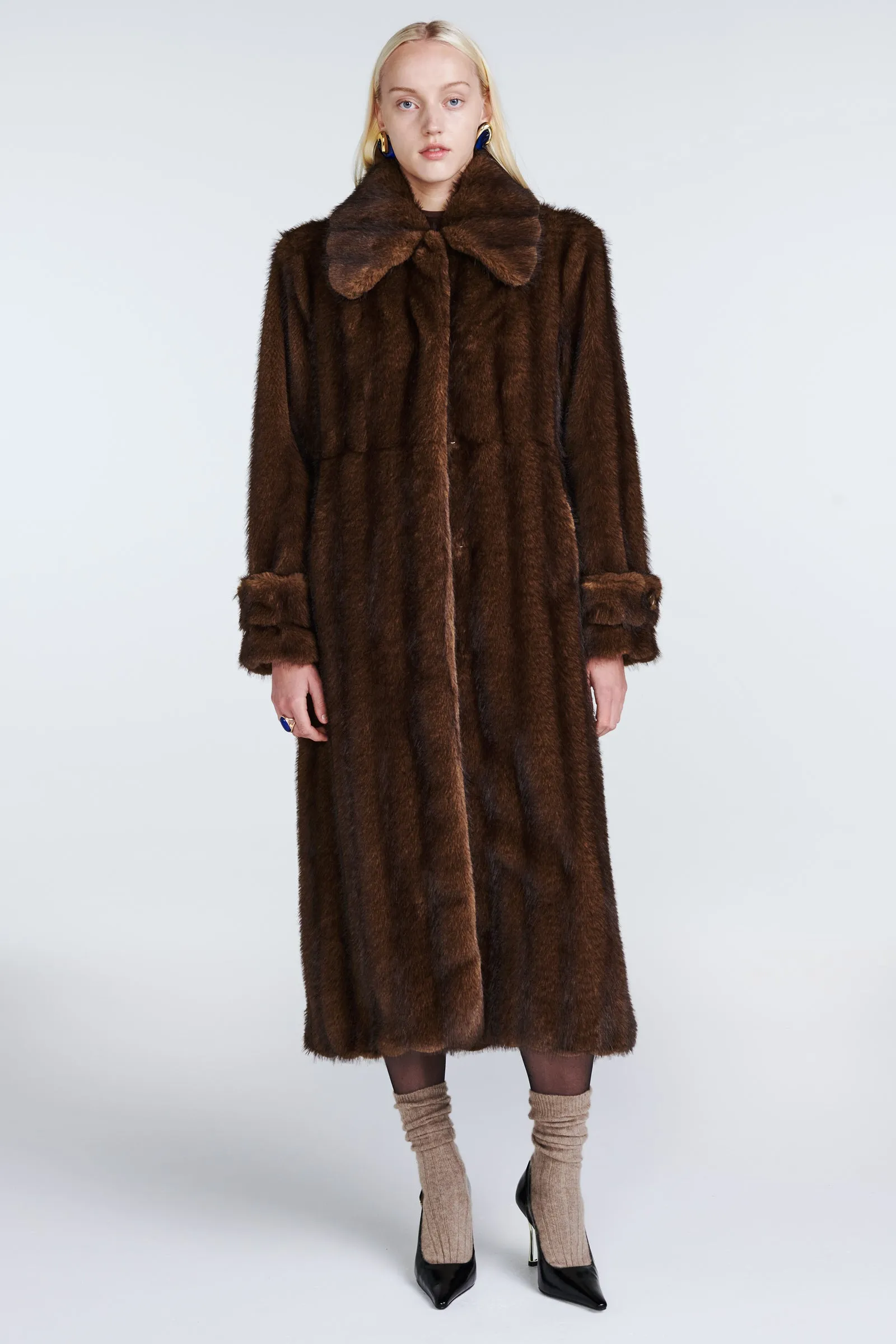 Tallulah Fur Coat sold by DUCIE product image thumbnail 3