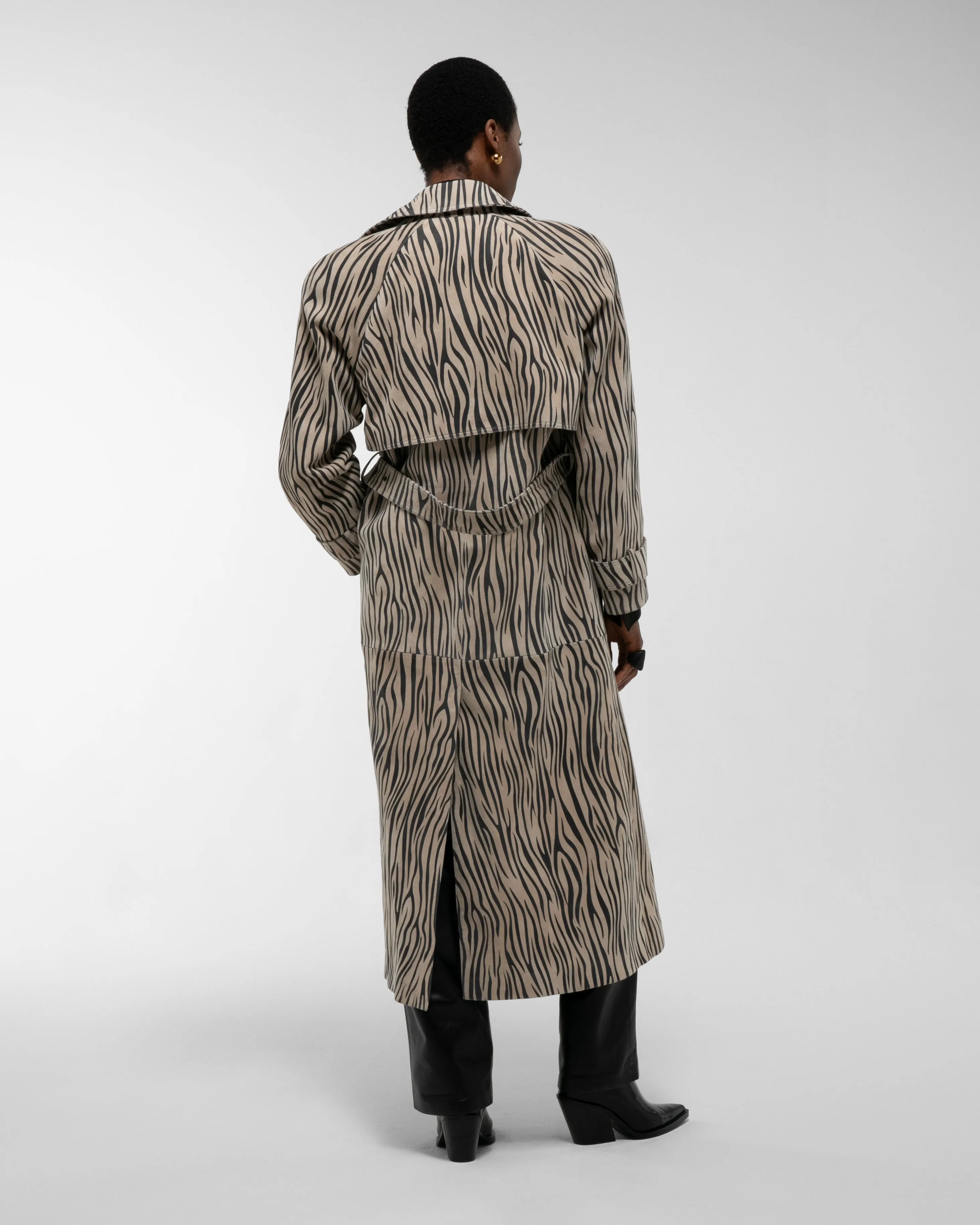 Corrin Suede Trench Coat sold by DUCIE product image thumbnail 3