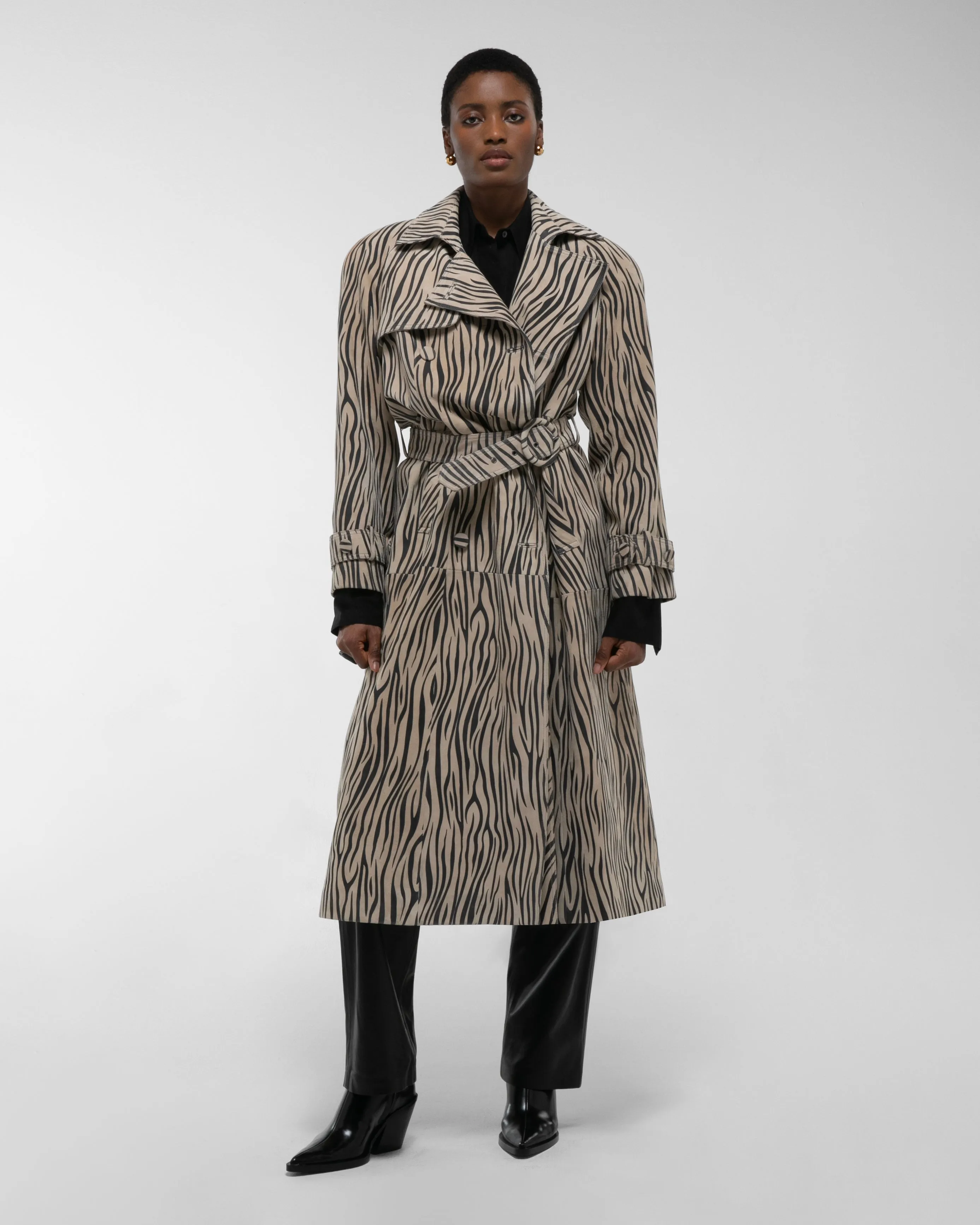Corrin Suede Trench Coat sold by DUCIE product image thumbnail 2