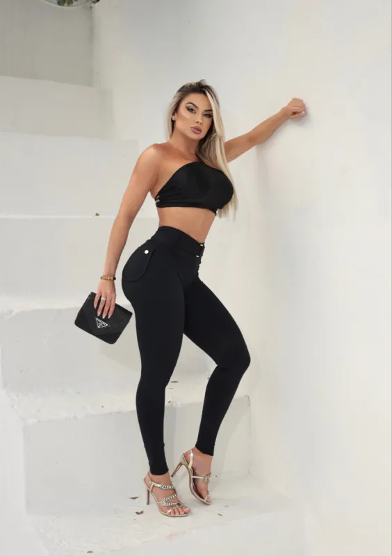 Pocket and Belted Leggings - Black made by Lure Fitness