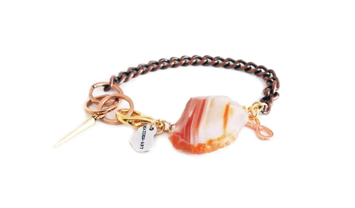 Copper bracelet with agate stone sold by Maiden-Art