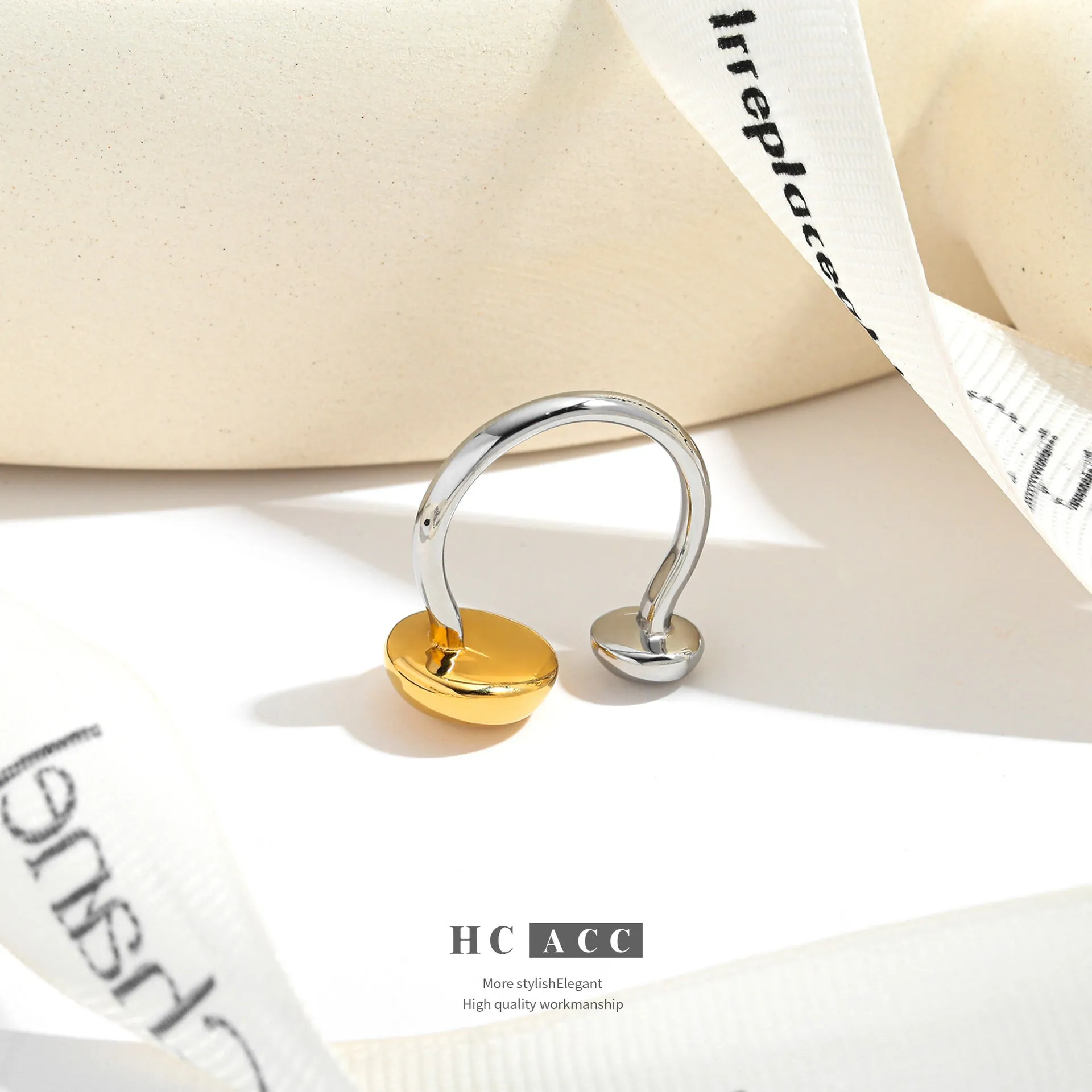 Europe and the United States cross-border new small size round cake ring personality exaggerated high sense 18K gold open ring women sold by Maiden-Art product image thumbnail 3