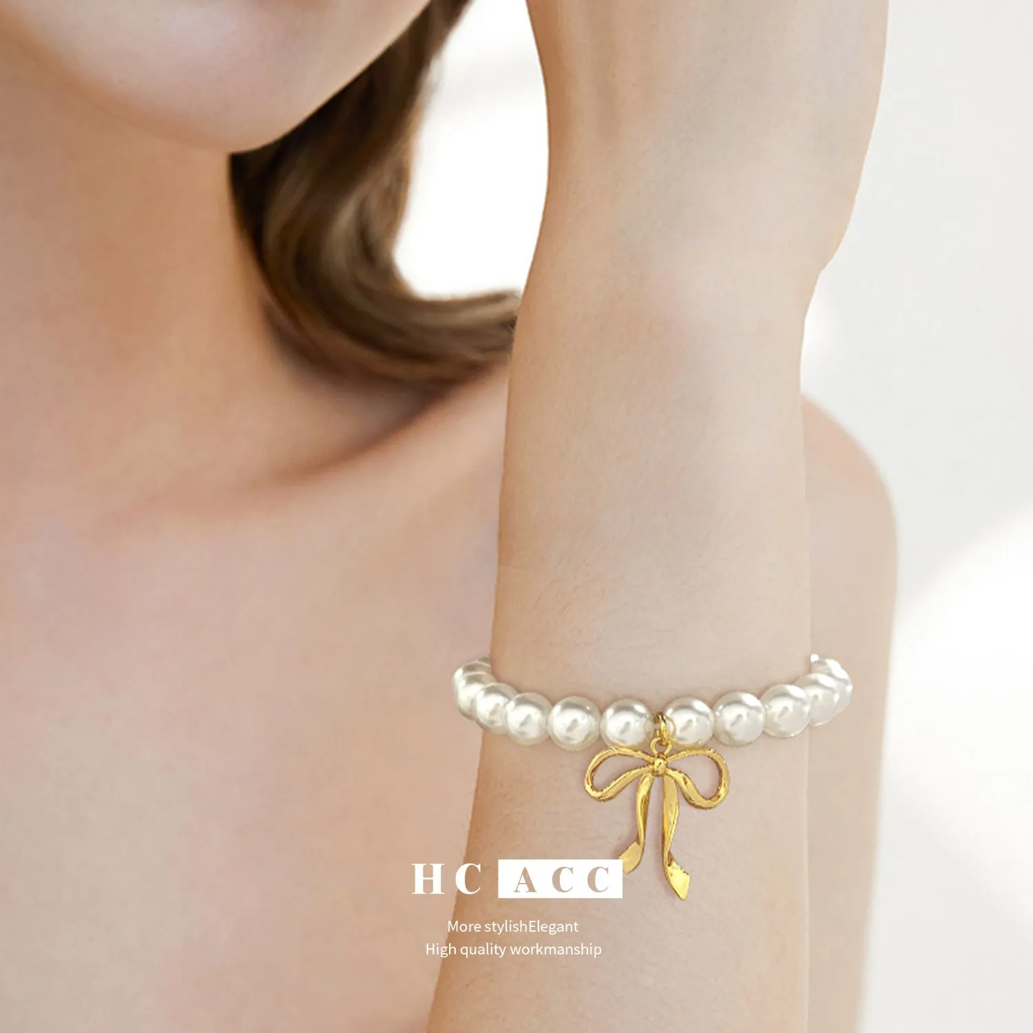 European and American Style Light Luxury Niche High-end Bowknot Pendant Pearl Bracelet Women's Retro Elegant All-match Jewelry Bracelet sold by Maiden-Art product image thumbnail 3