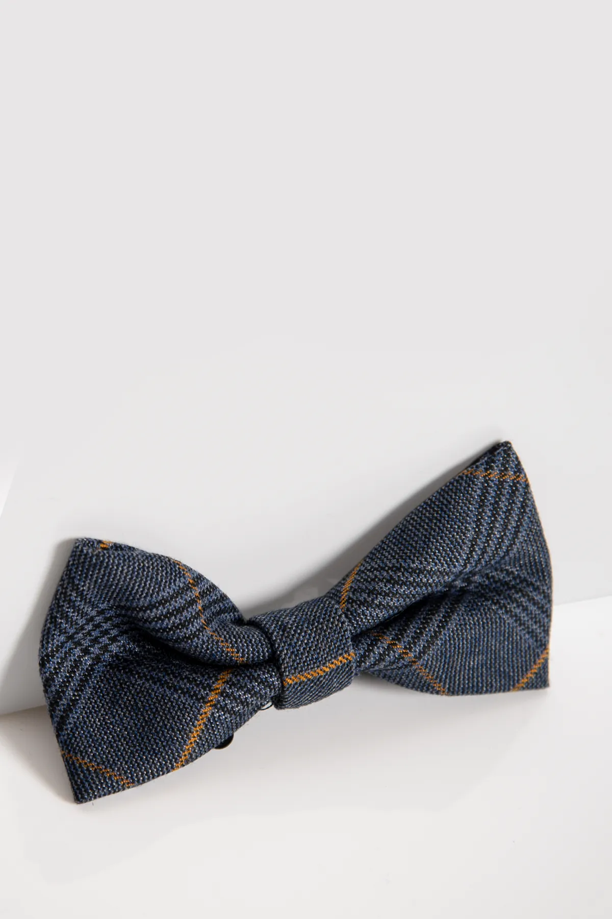 JENSON - MARINE NAVY CHECK BOW TIE sold by Marc Darcy product image thumbnail 2
