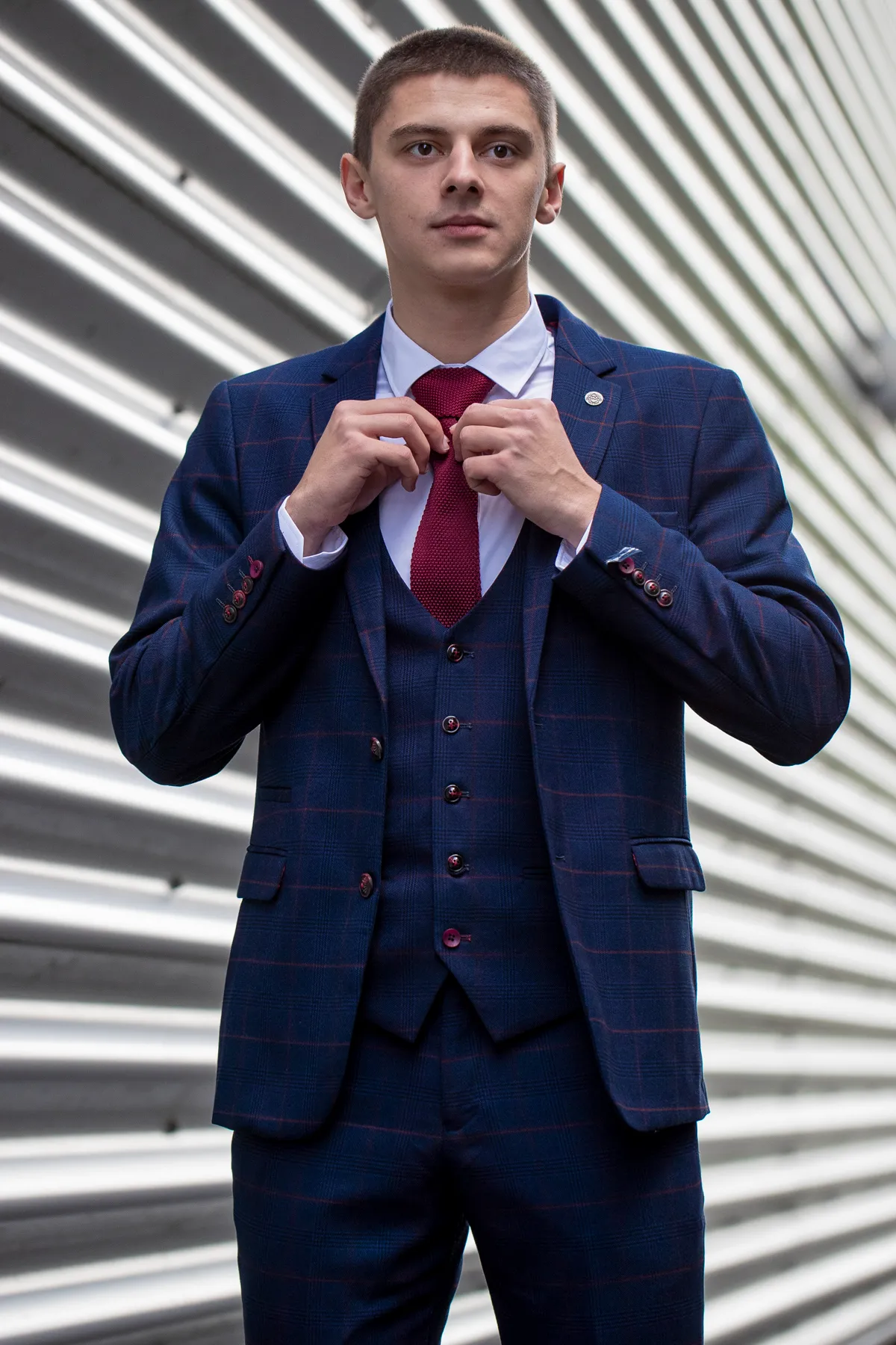 THE EVERTON COLLECTION | Vitalii Mykolenko in The EDINSON Navy Suit sold by Marc Darcy product image thumbnail 2