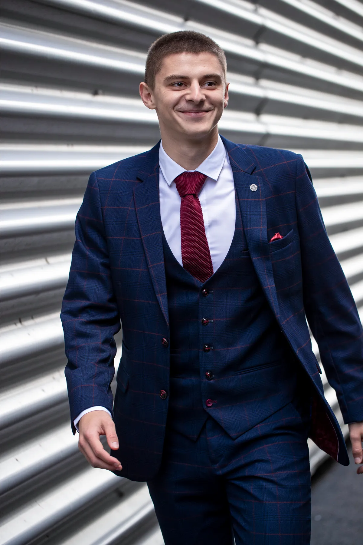 THE EVERTON COLLECTION | Vitalii Mykolenko in The EDINSON Navy Suit sold by Marc Darcy product image thumbnail 3