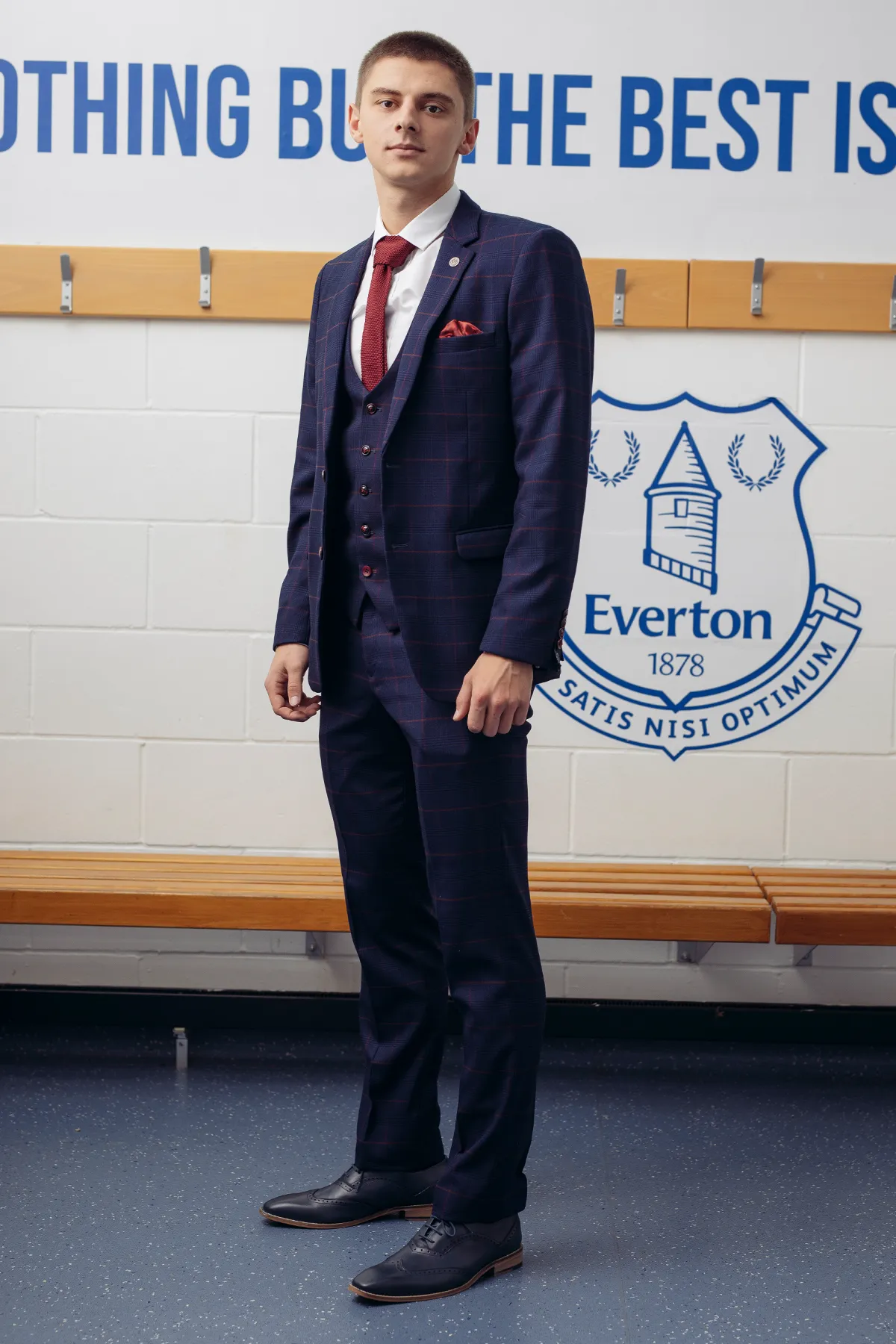 THE EVERTON COLLECTION | Vitalii Mykolenko in The EDINSON Navy Suit sold by Marc Darcy