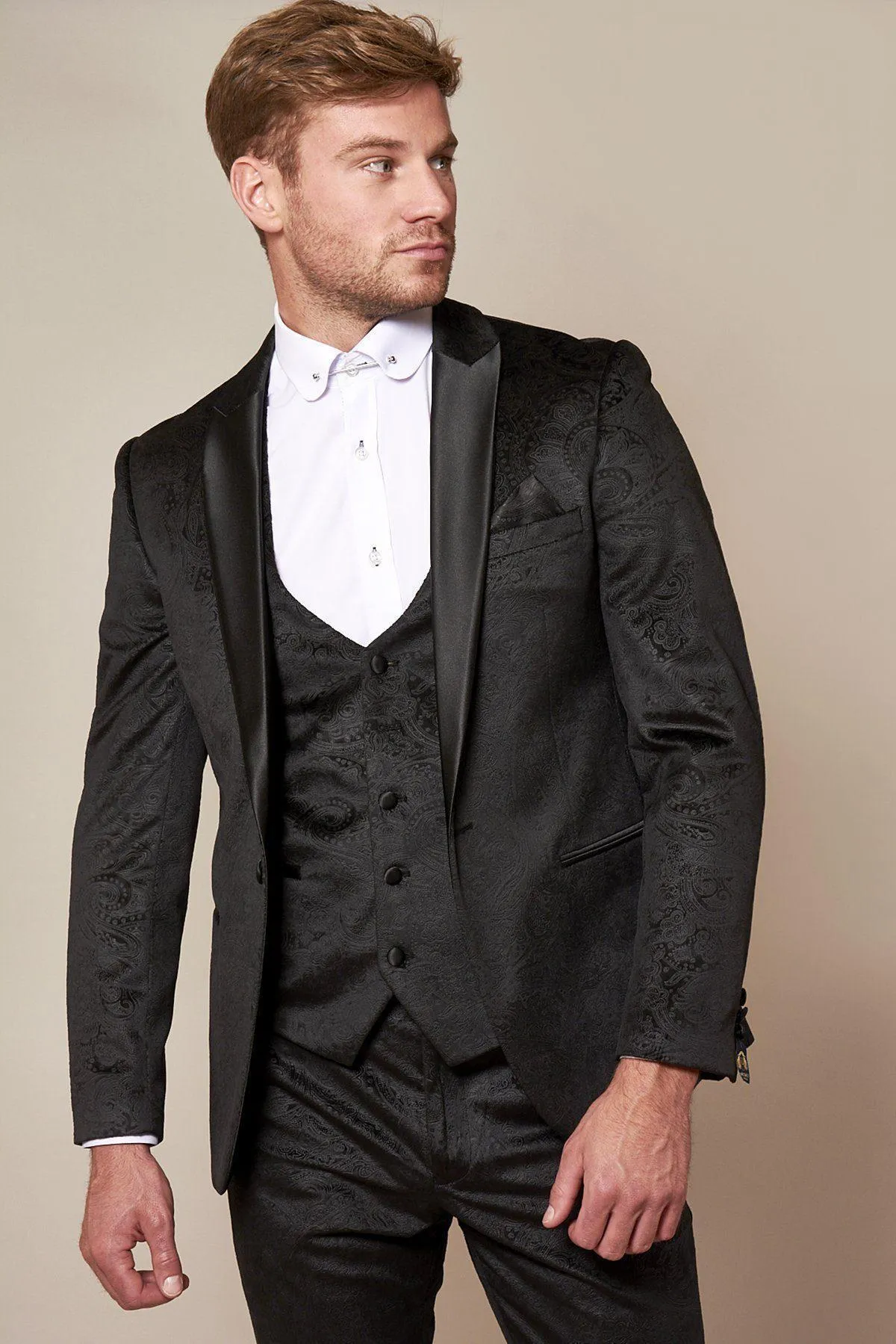 Emmerdale's Danny Miller (Aaron Dingle) in Simon Black Velvet Blazer sold by Marc Darcy product image thumbnail 2