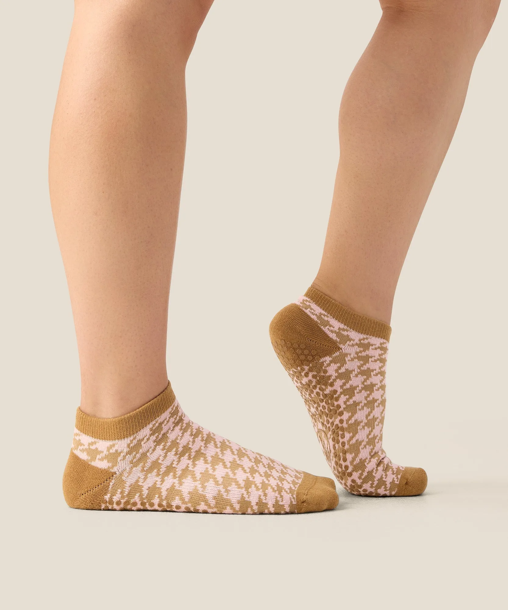 Low Rise Grip Socks - Houndstooth Blush sold by MoveActive product image thumbnail 3