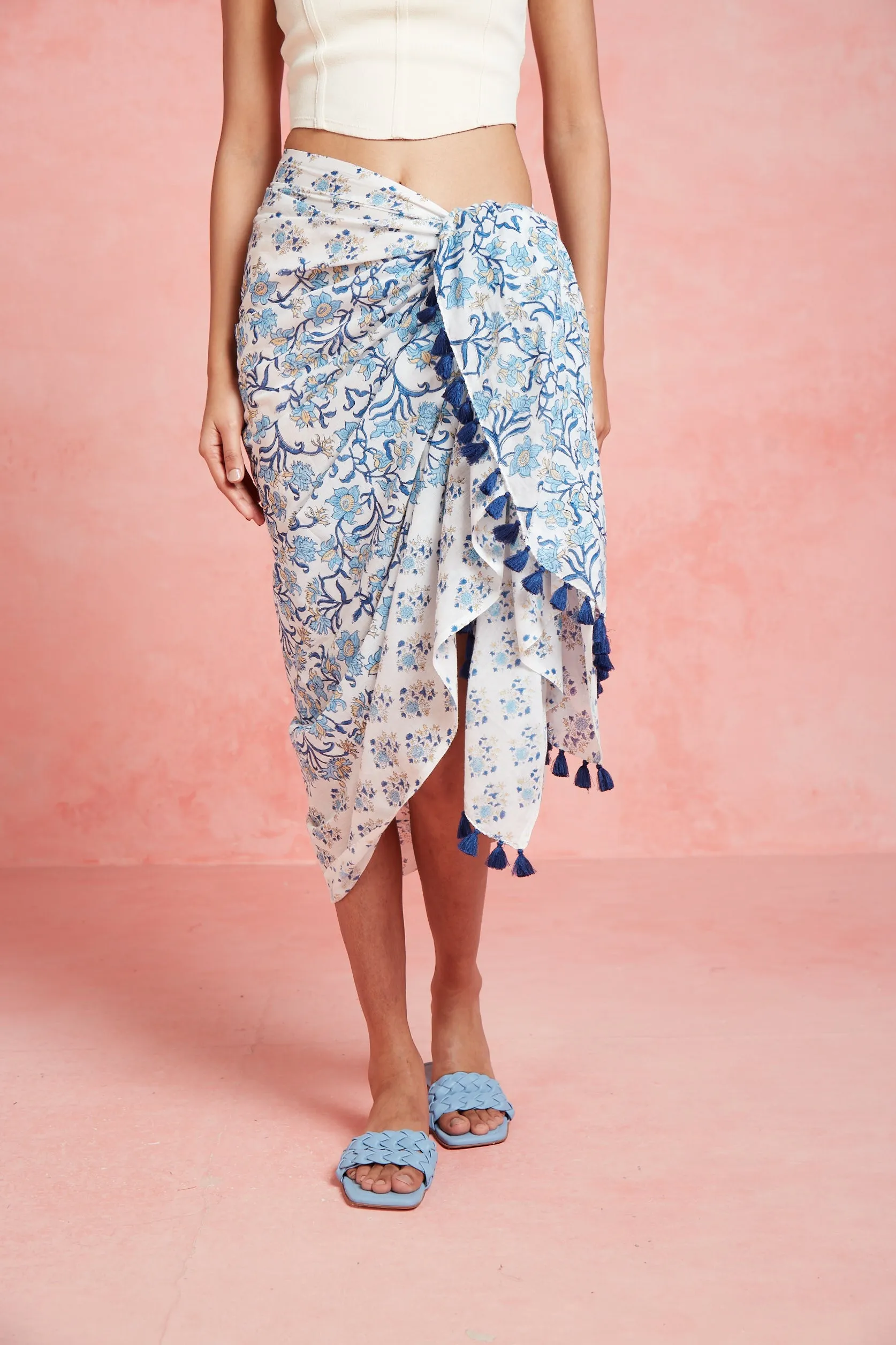 CLASSIC SARONG CAITLIN BLUE sold by Ro's Garden product image thumbnail 2