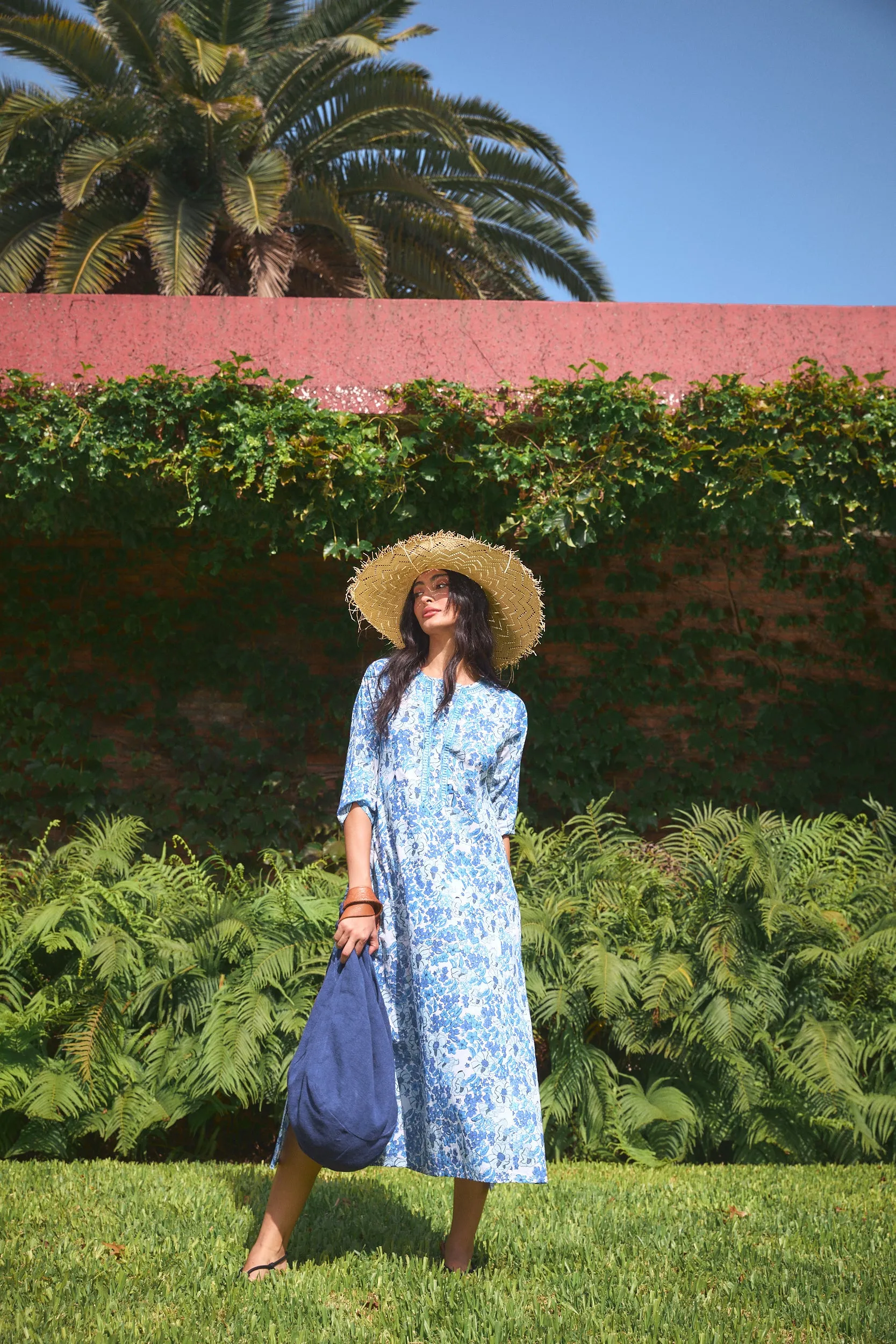 EMBROIDERED CLASSIC LONG KURTA NERANO BLUE sold by Ro's Garden product image thumbnail 2