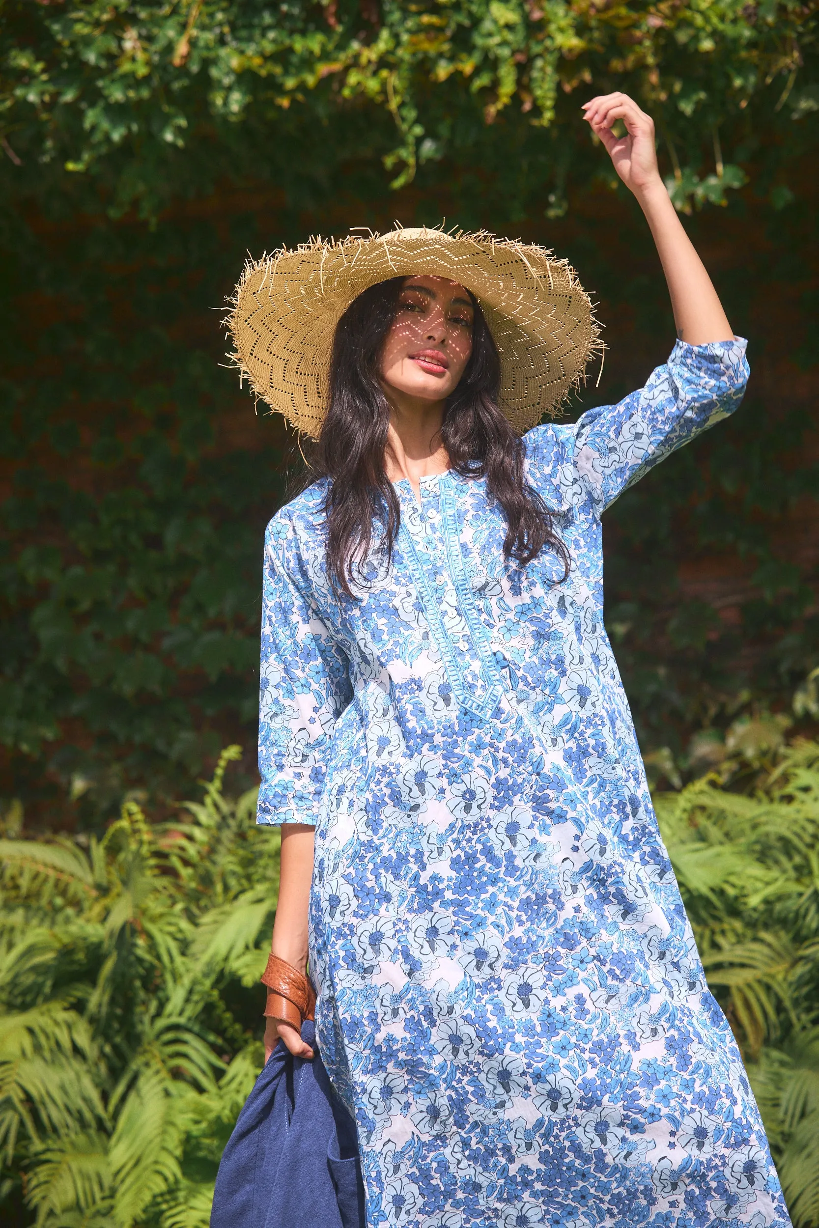EMBROIDERED CLASSIC LONG KURTA NERANO BLUE sold by Ro's Garden product image thumbnail 3