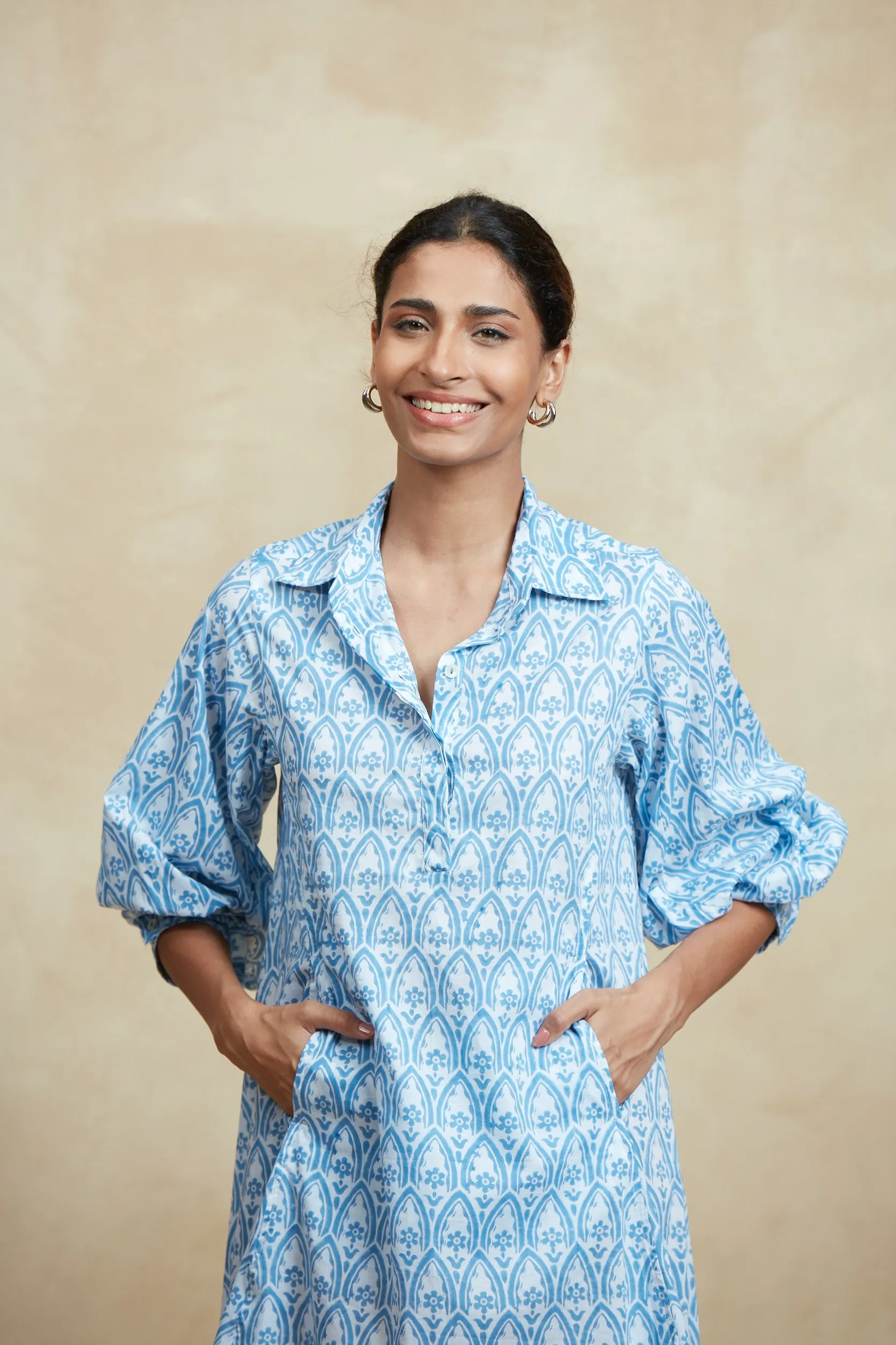 CHLOE SHORT DRESS TAORMINA LIGHT BLUE sold by Ro's Garden product image thumbnail 4