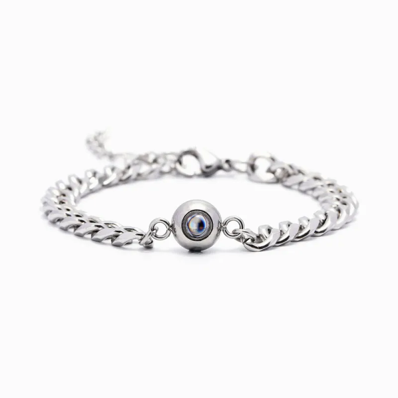 To My Son "The bond between a mother and son will never break." Projection Bracelet sold by SARAH'S WHISPER