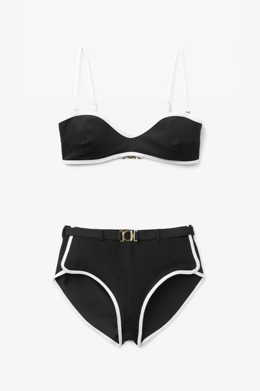 Ribbed Sport Set sold by Seaquelle