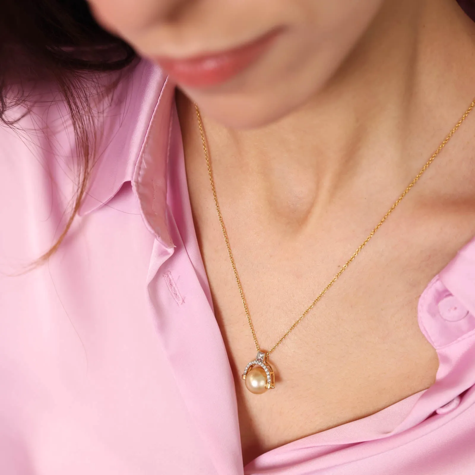 Grace Kelly South Sea Pearl Pendant Necklace sold by Vibe With Moi product image thumbnail 4