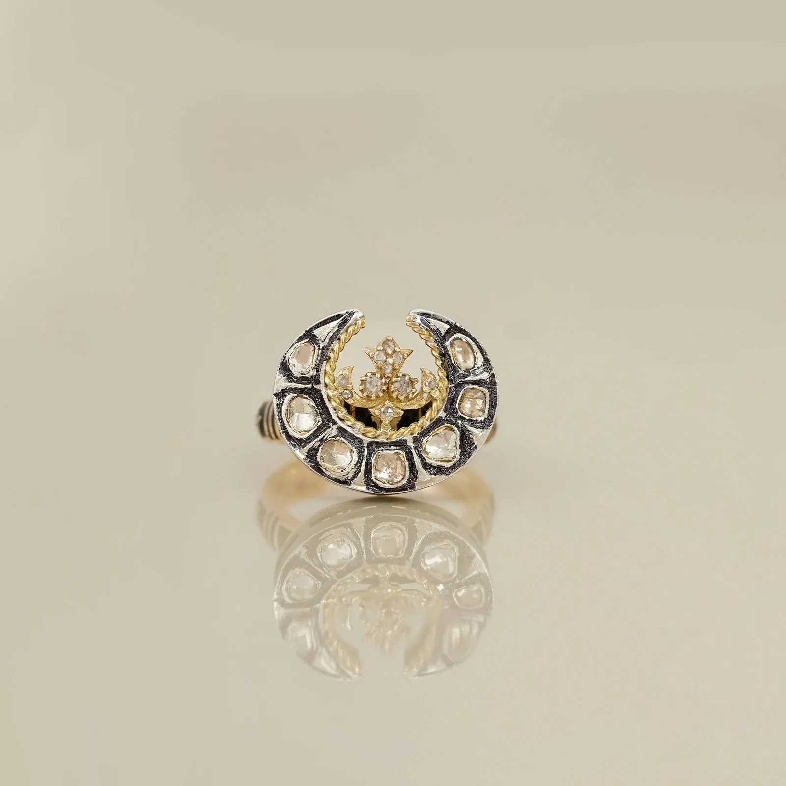 Mehnoor Ring sold by Vibe With Moi