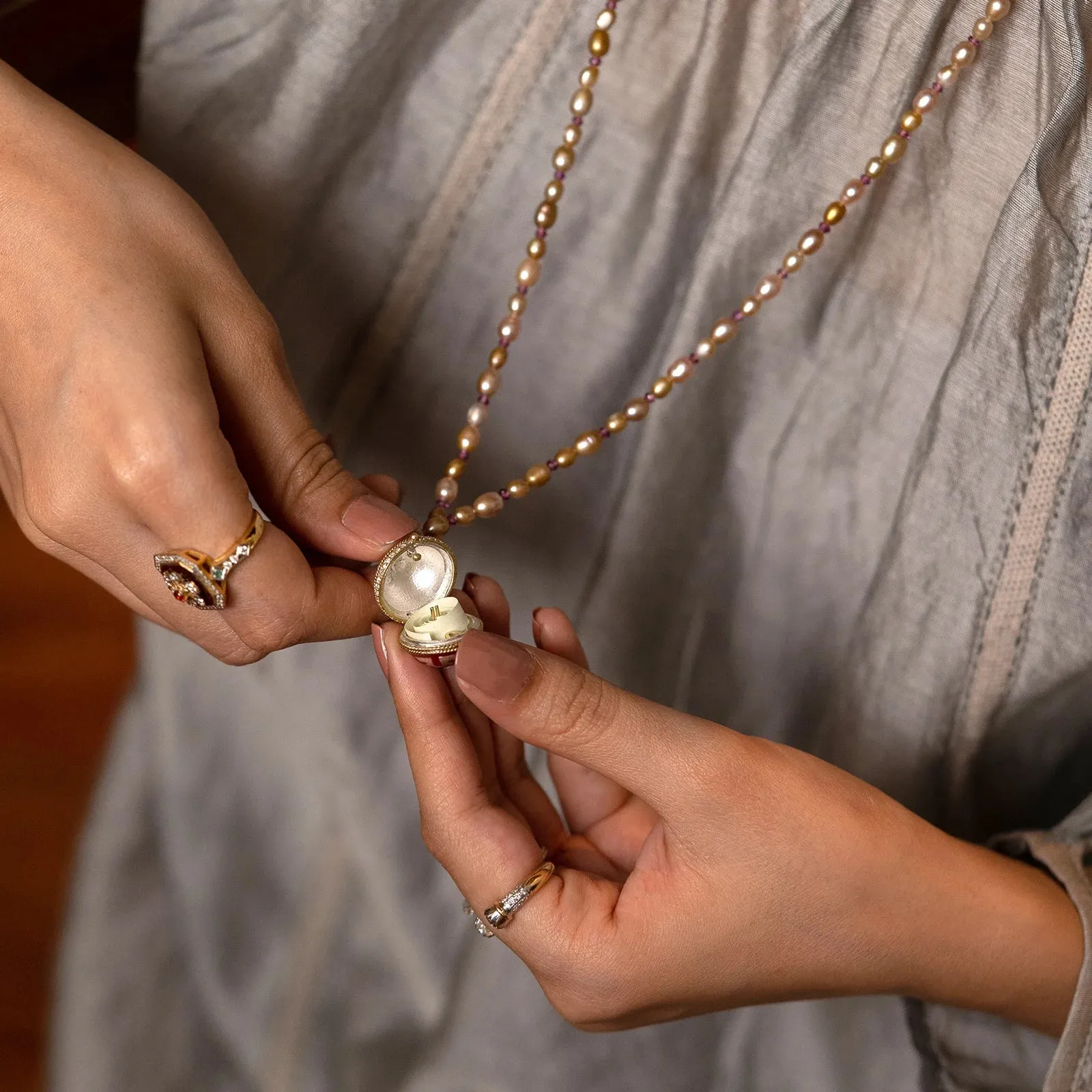 Eva Crimson Message Locket sold by Vibe With Moi product image thumbnail 3