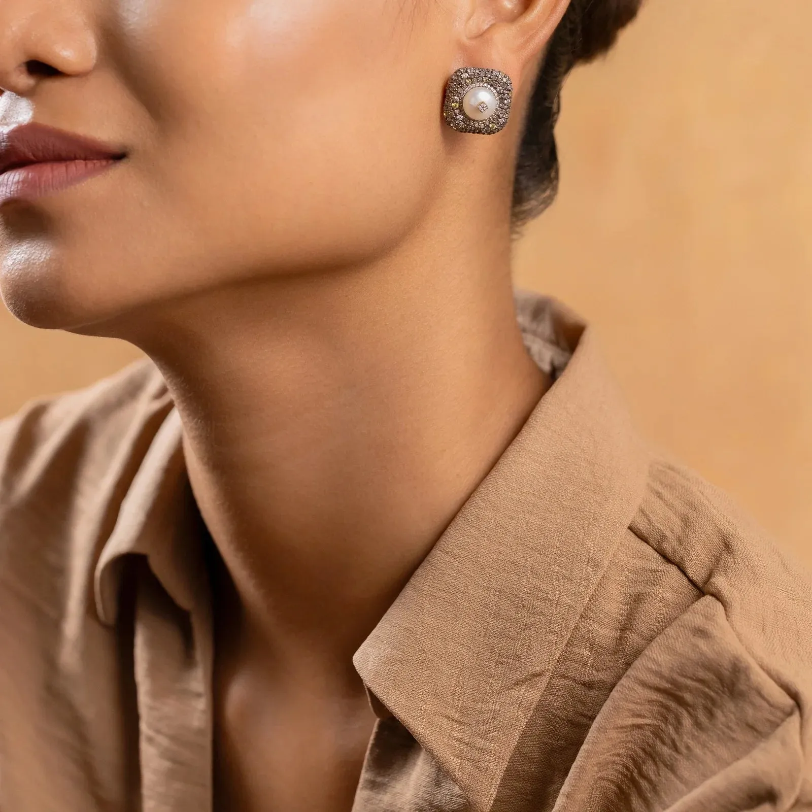 Gwen Ear Studs sold by Vibe With Moi product image thumbnail 4