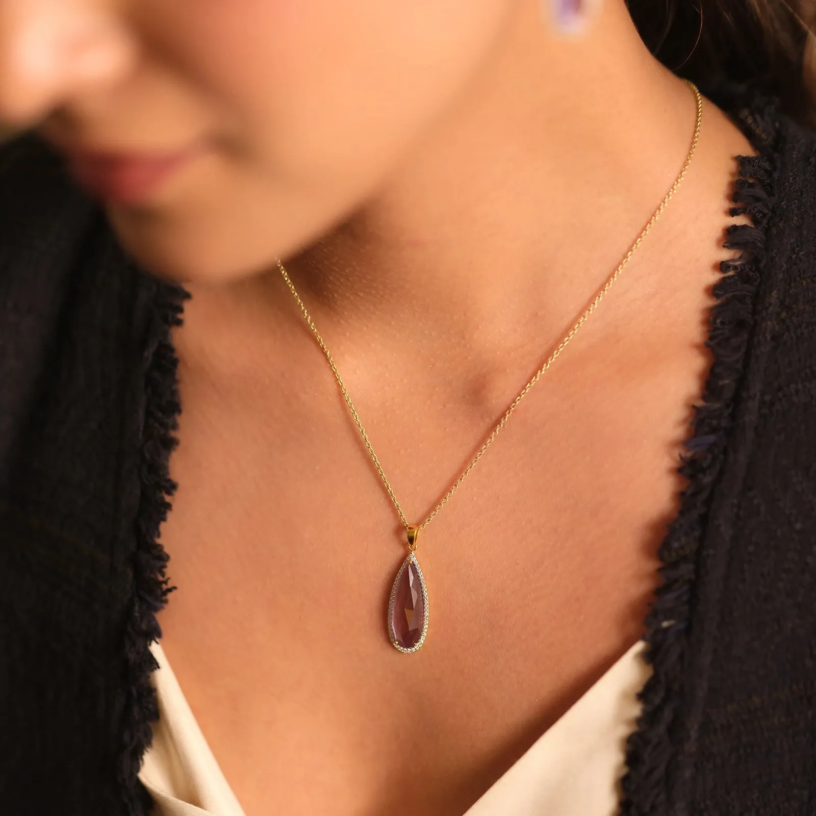 Venus Pendant Necklace sold by Vibe With Moi product image thumbnail 2