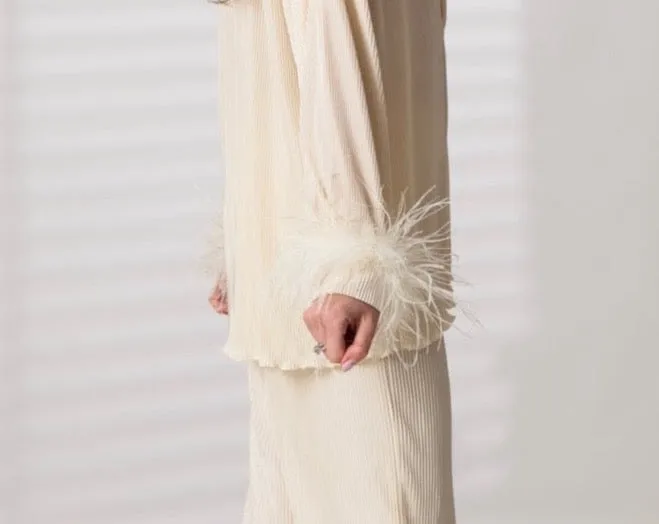 Ivory Detachable Feather Cuffs (Set of 2) sold by waverles product image thumbnail 3