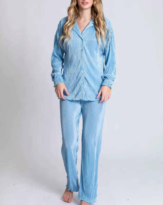 Pleats Please Set in Sky made by waverles