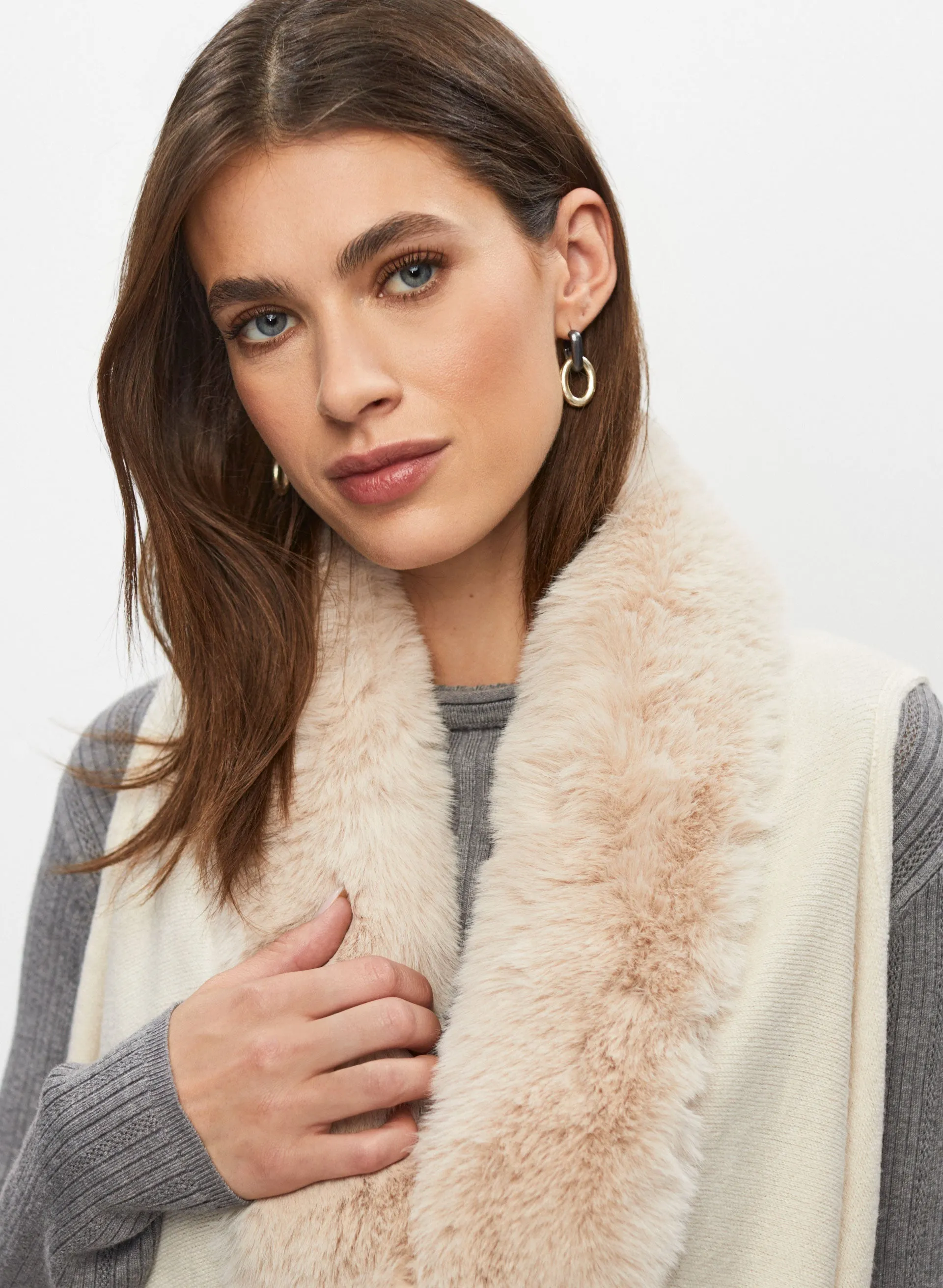 Faux Fur Collar Sleeveless Vest sold by Melanie Lyne product image thumbnail 5